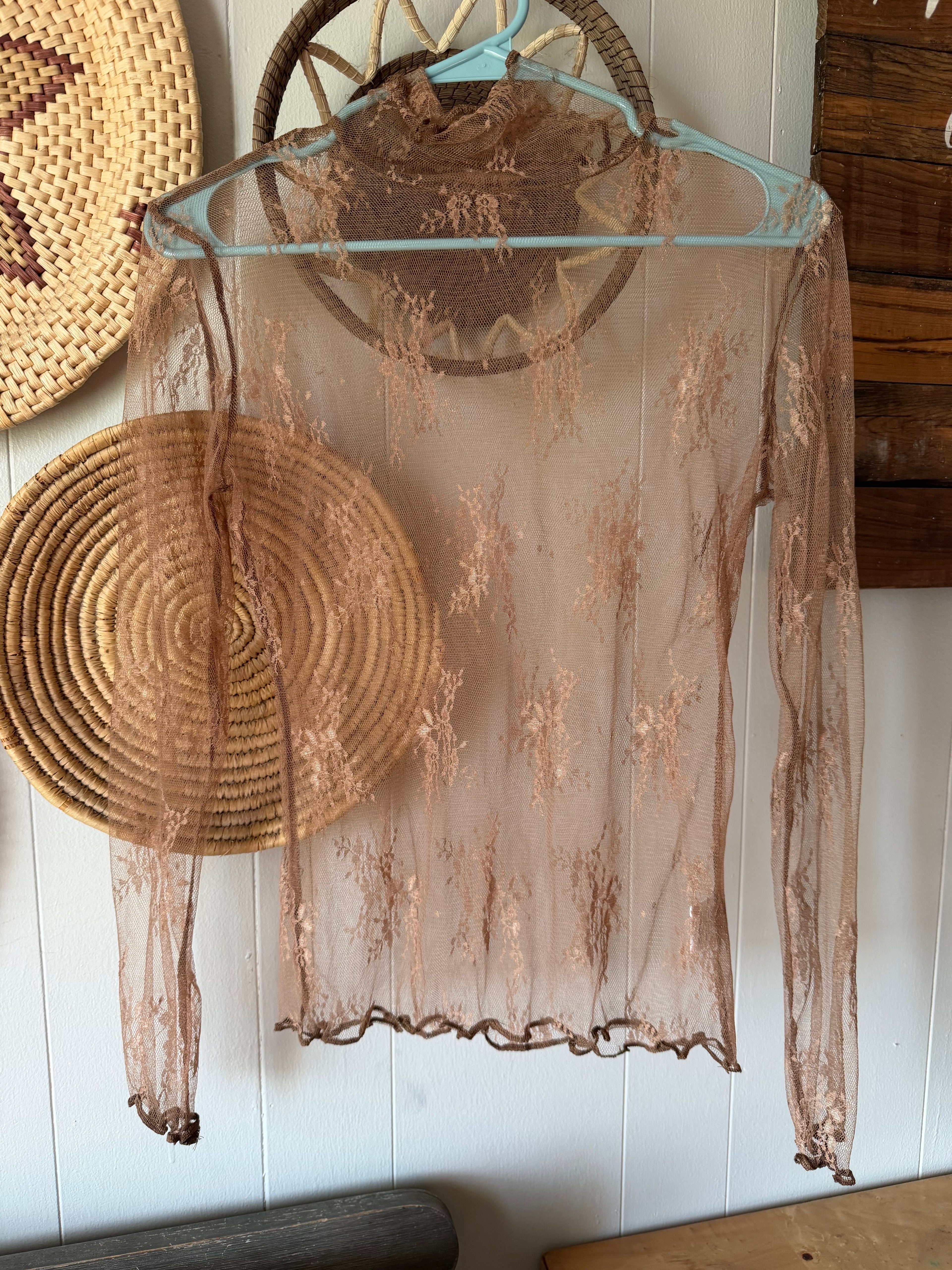 Lace layering top (S/M)