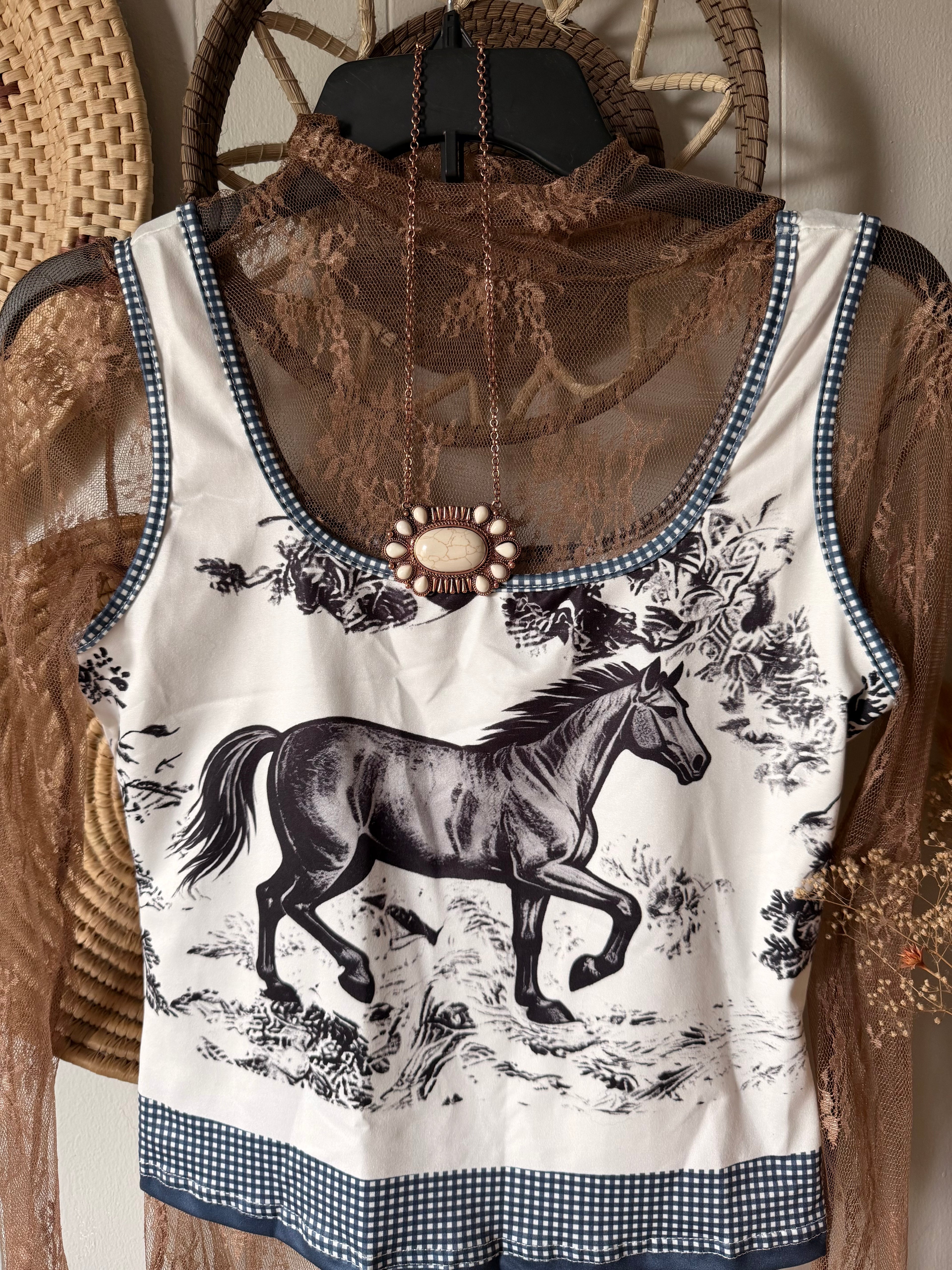 Western cream necklace