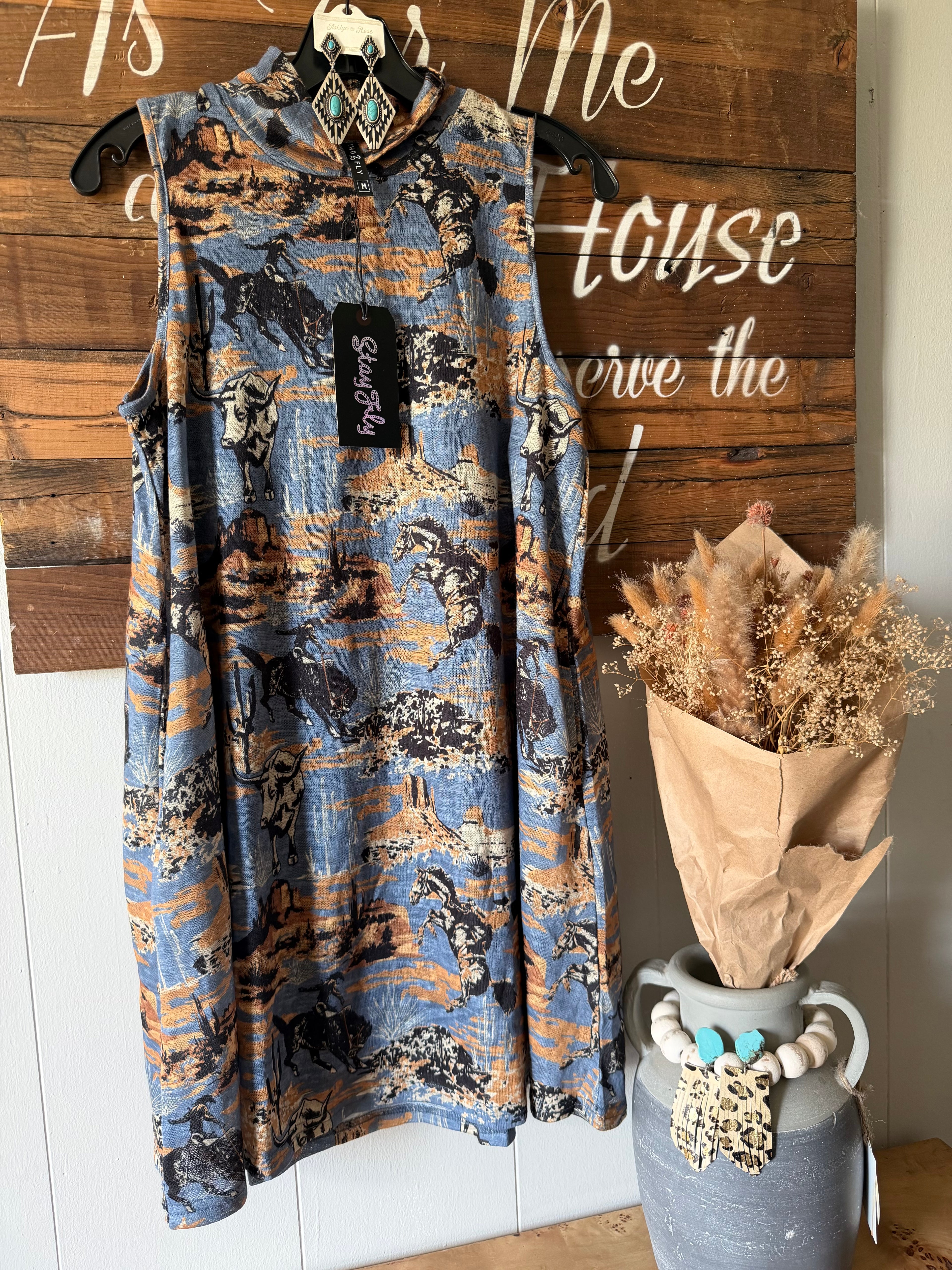 NWT western dress (m)