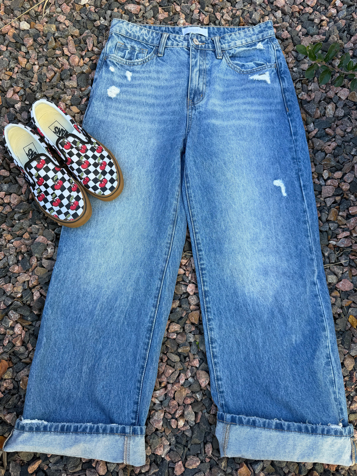 Vervet wide leg cuffed denim 🔥 28
