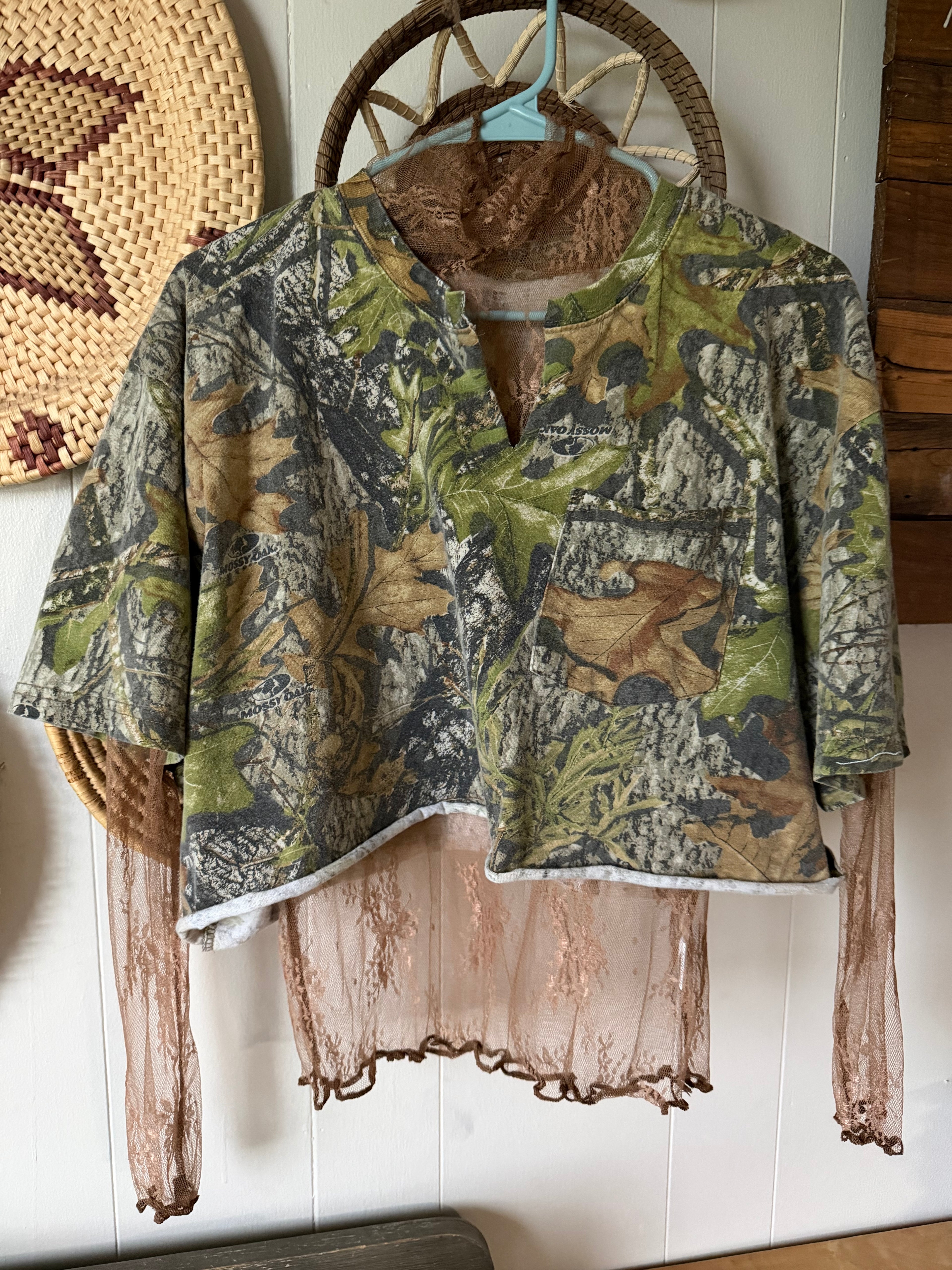 Custom vintage camo tee (L/XL)