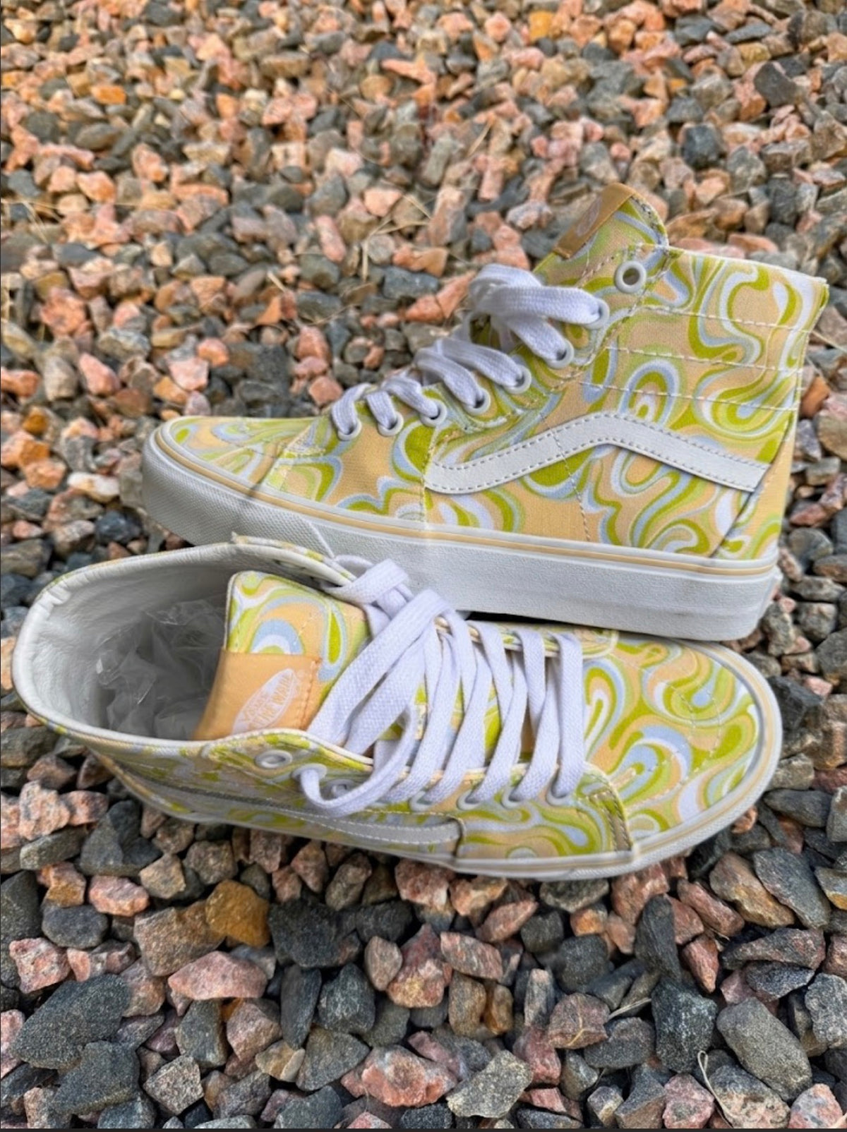 Vans yellow swirl 🤩 woman’s 7.5