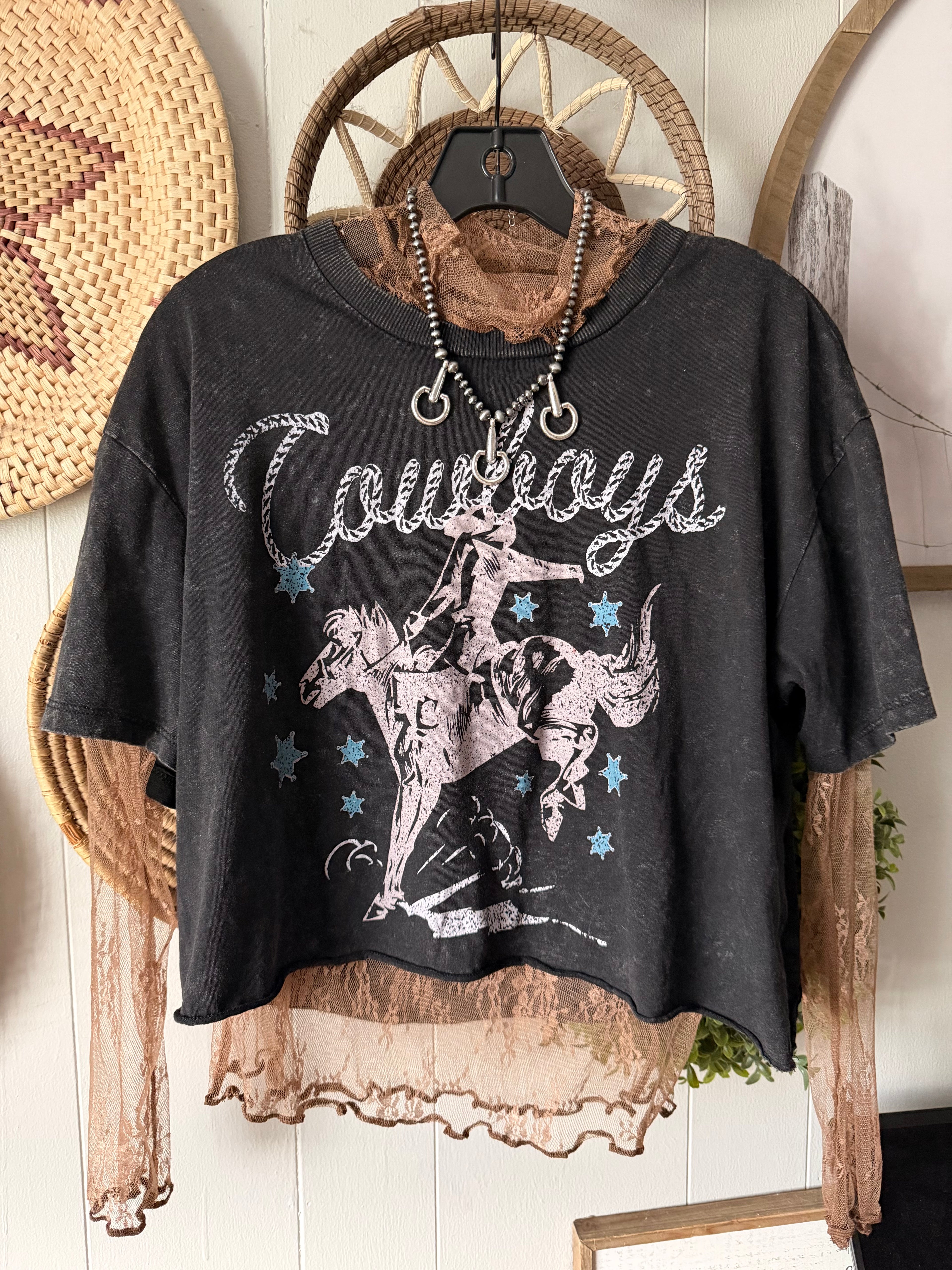 Custom cropped cowboy tee (m)