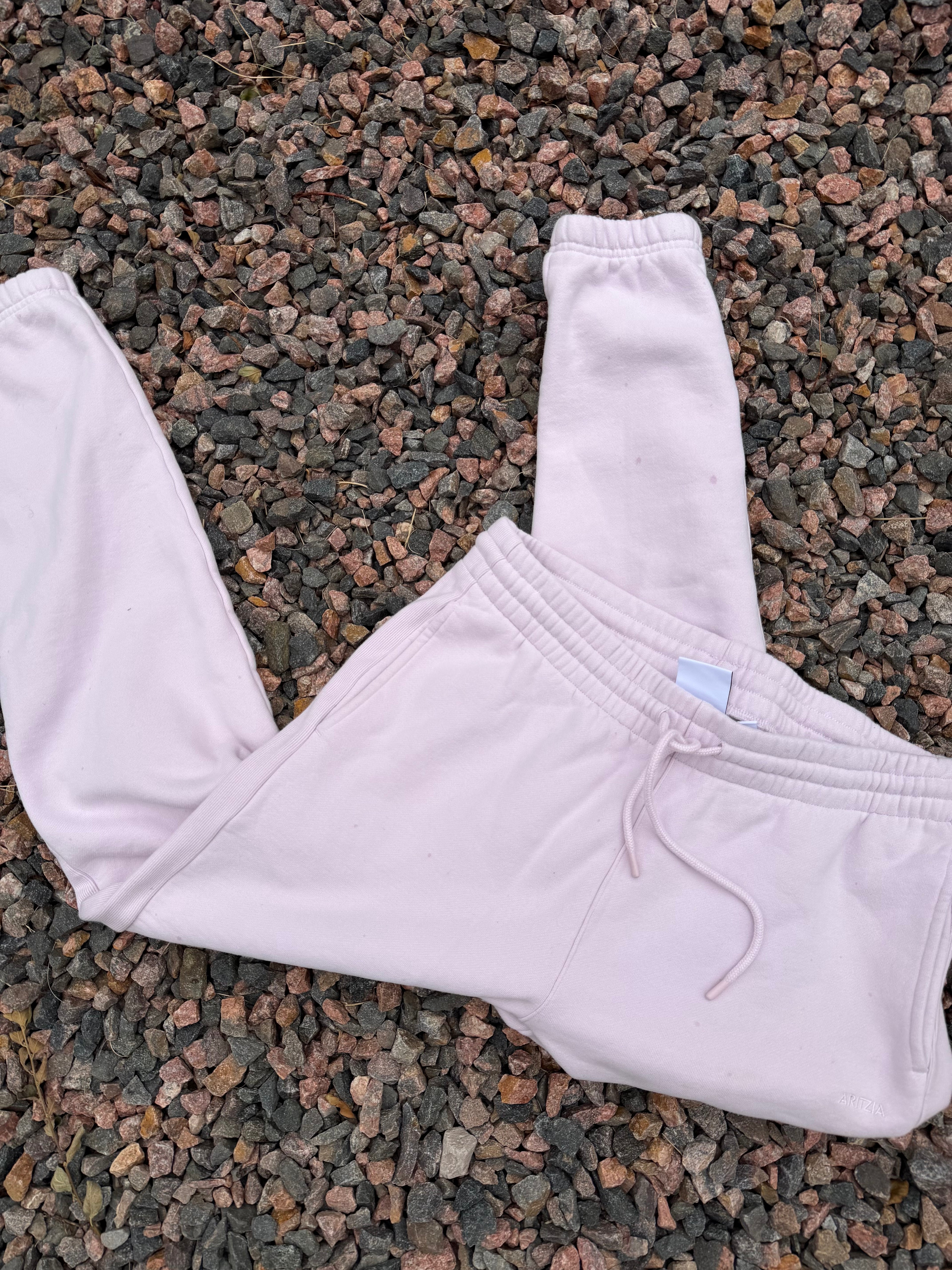 Pale pink Aritzia joggers (L)