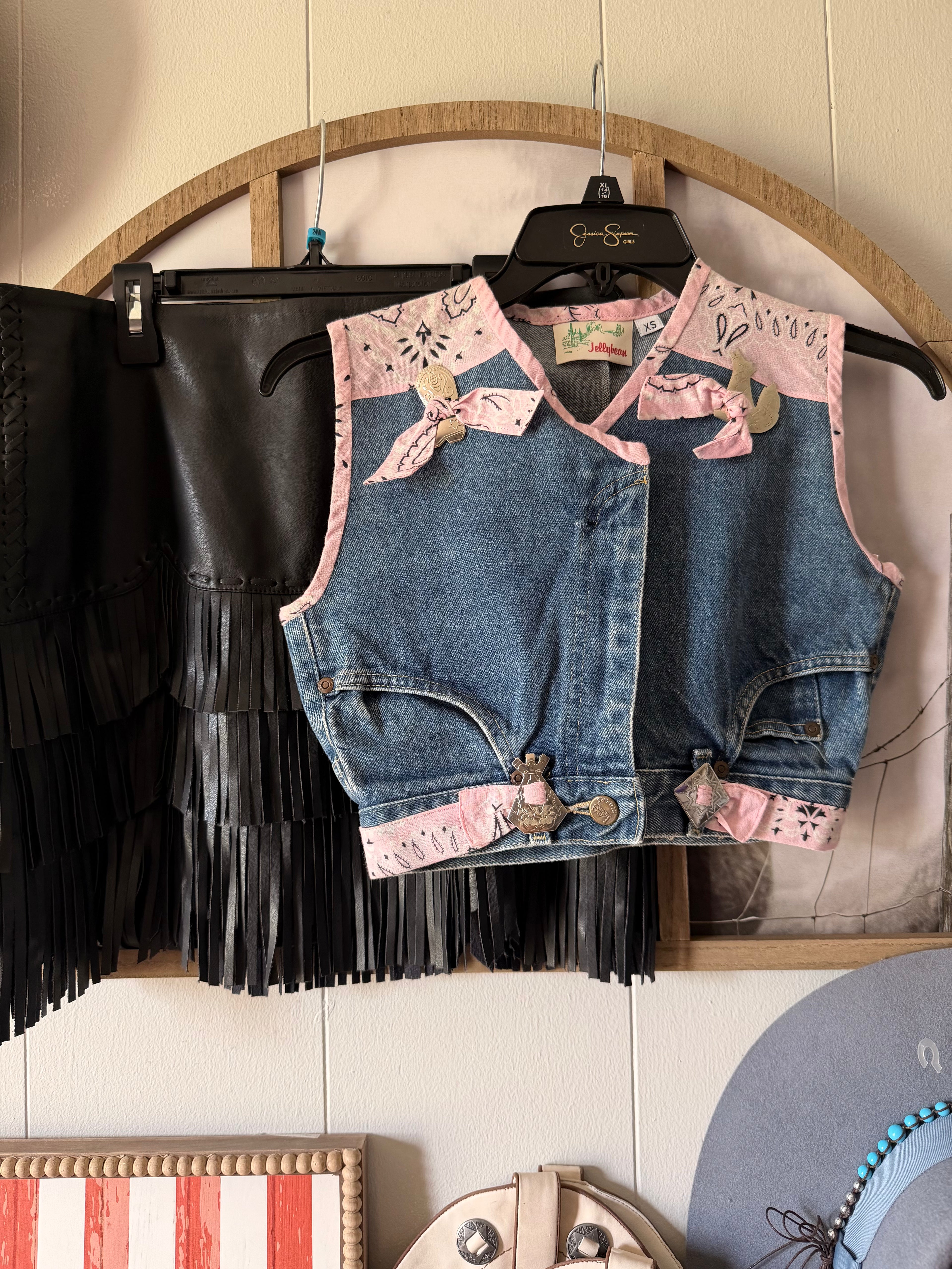 Vintage cropped upcycled vest (xs)