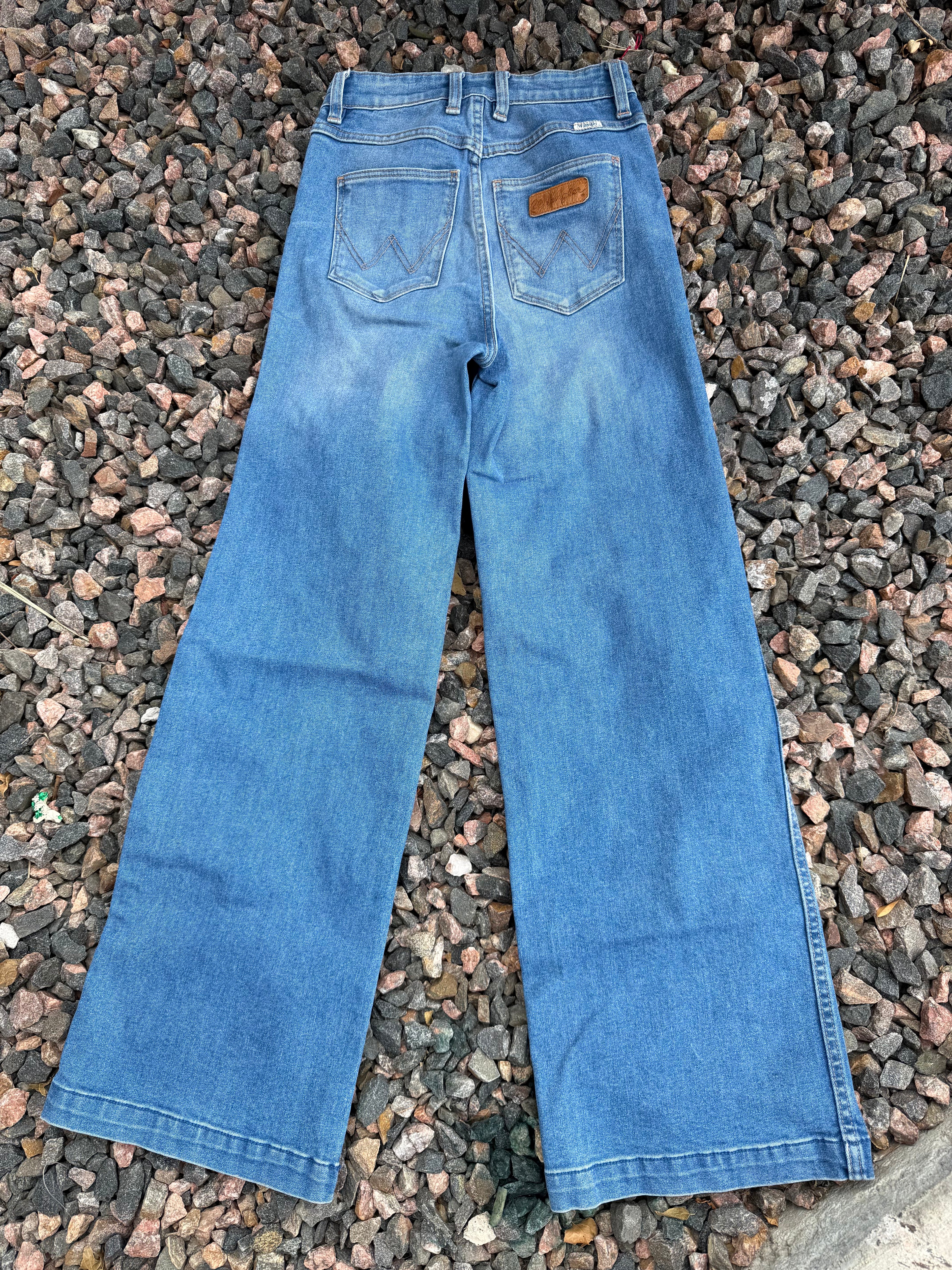 Wrangler hr wide leg trousers size 26