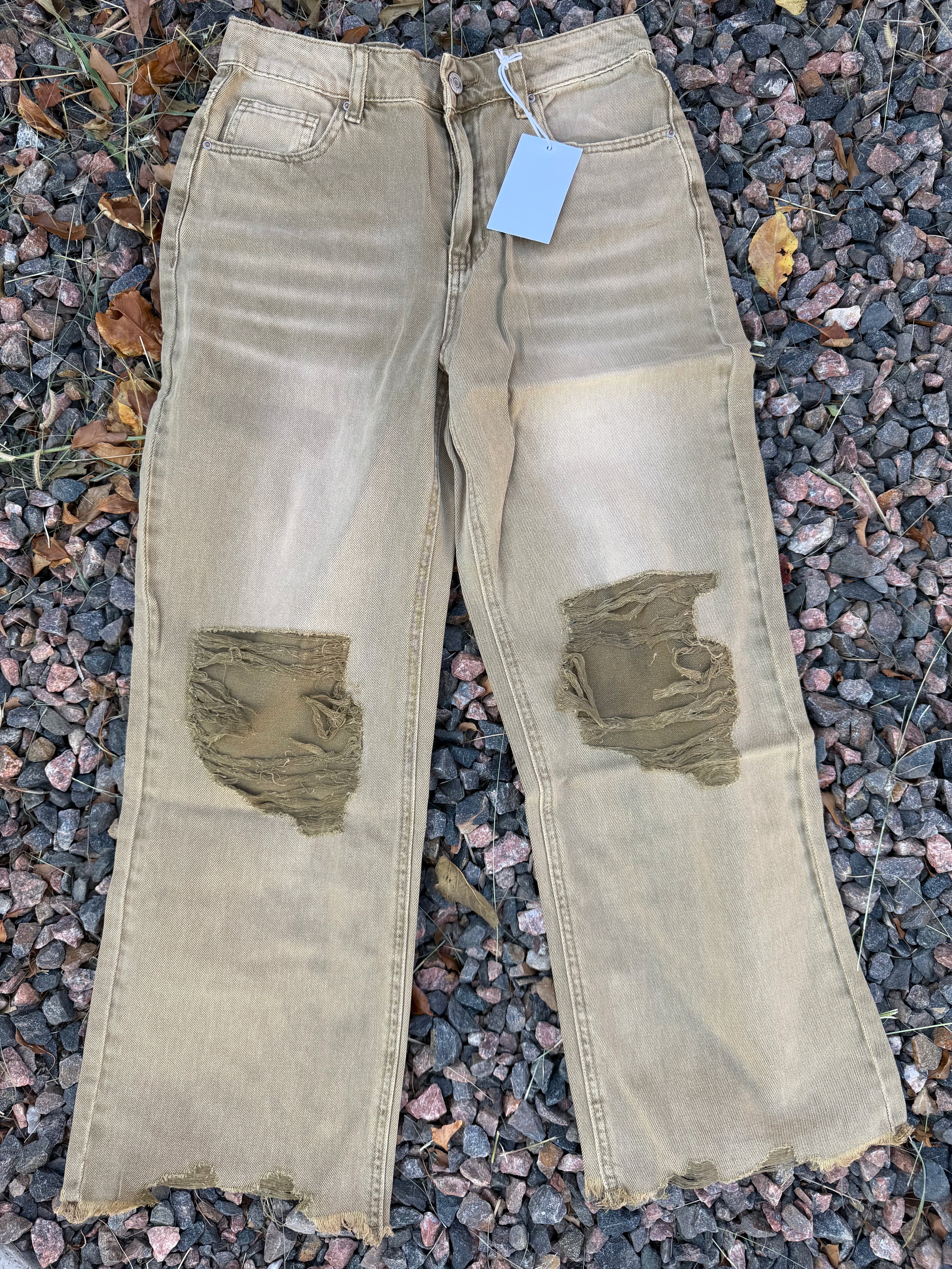 Fall must have denim 🤩 tan distressed