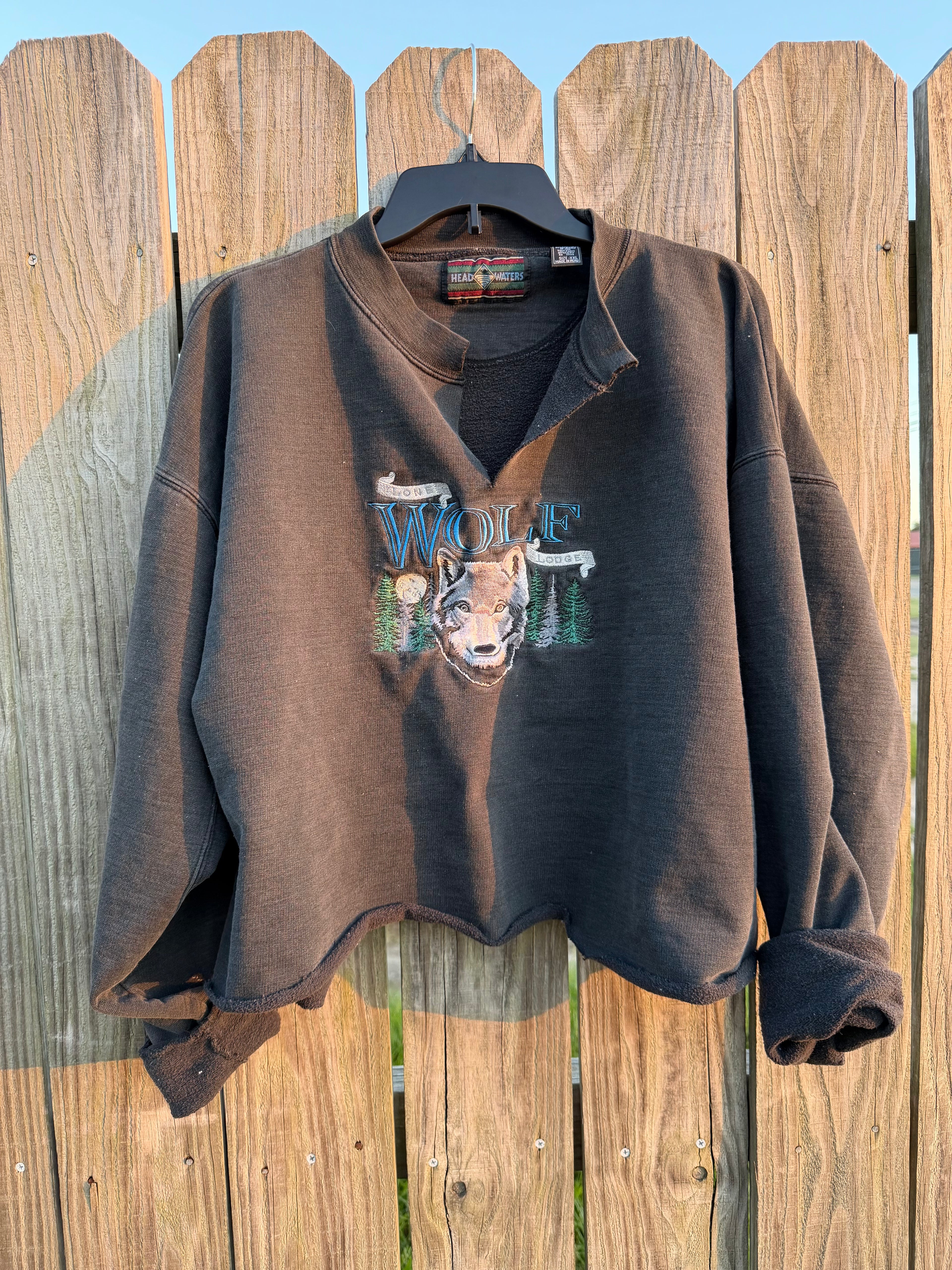 Vintage 🔥 90s wolf crew