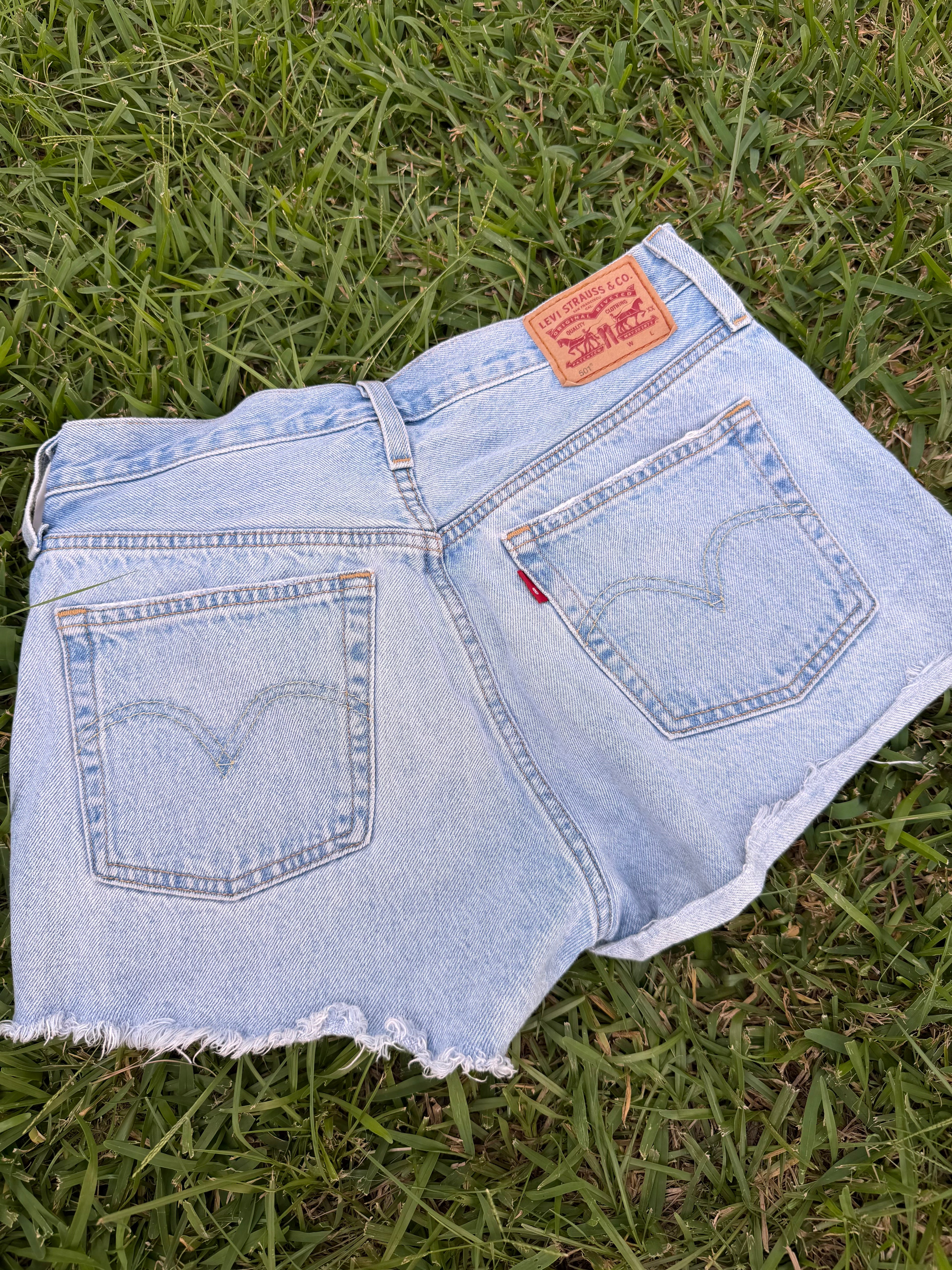 Levi’s 501 size 28