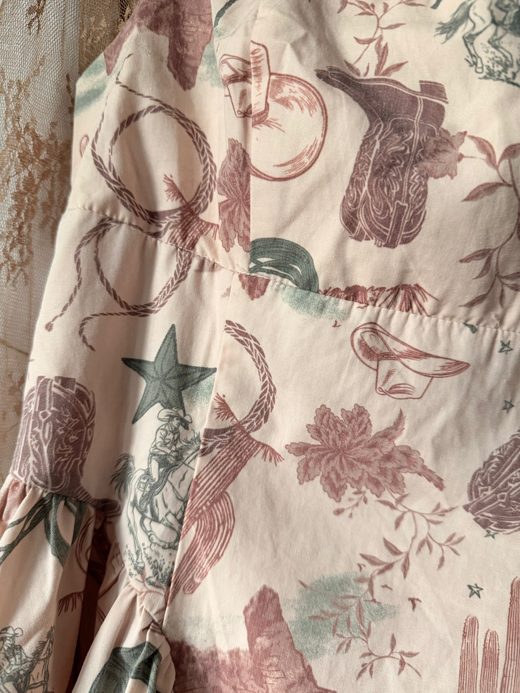 Western dress (L)