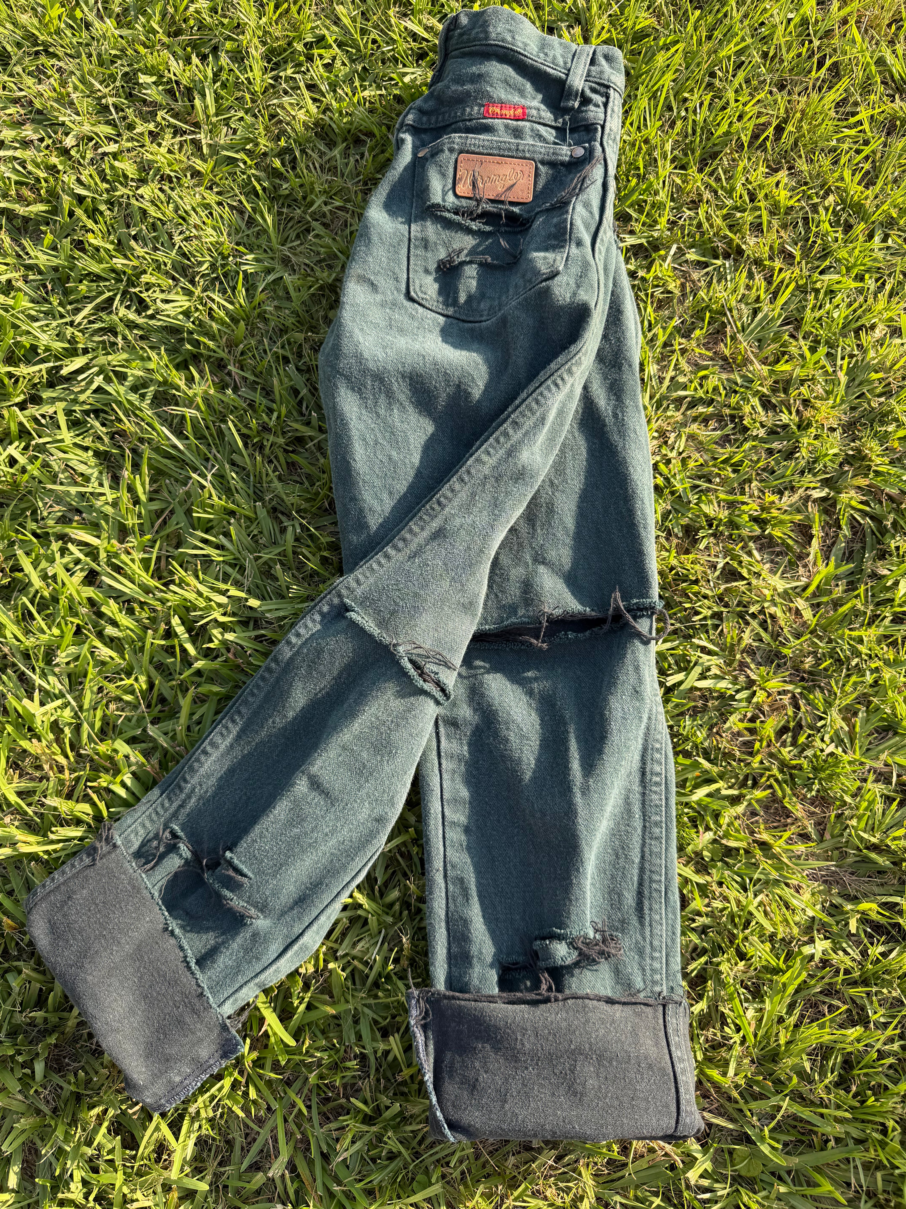 Custom distressed Vintage 🔥 Made in USA Wrangler size 3 (waist measures 24/25)