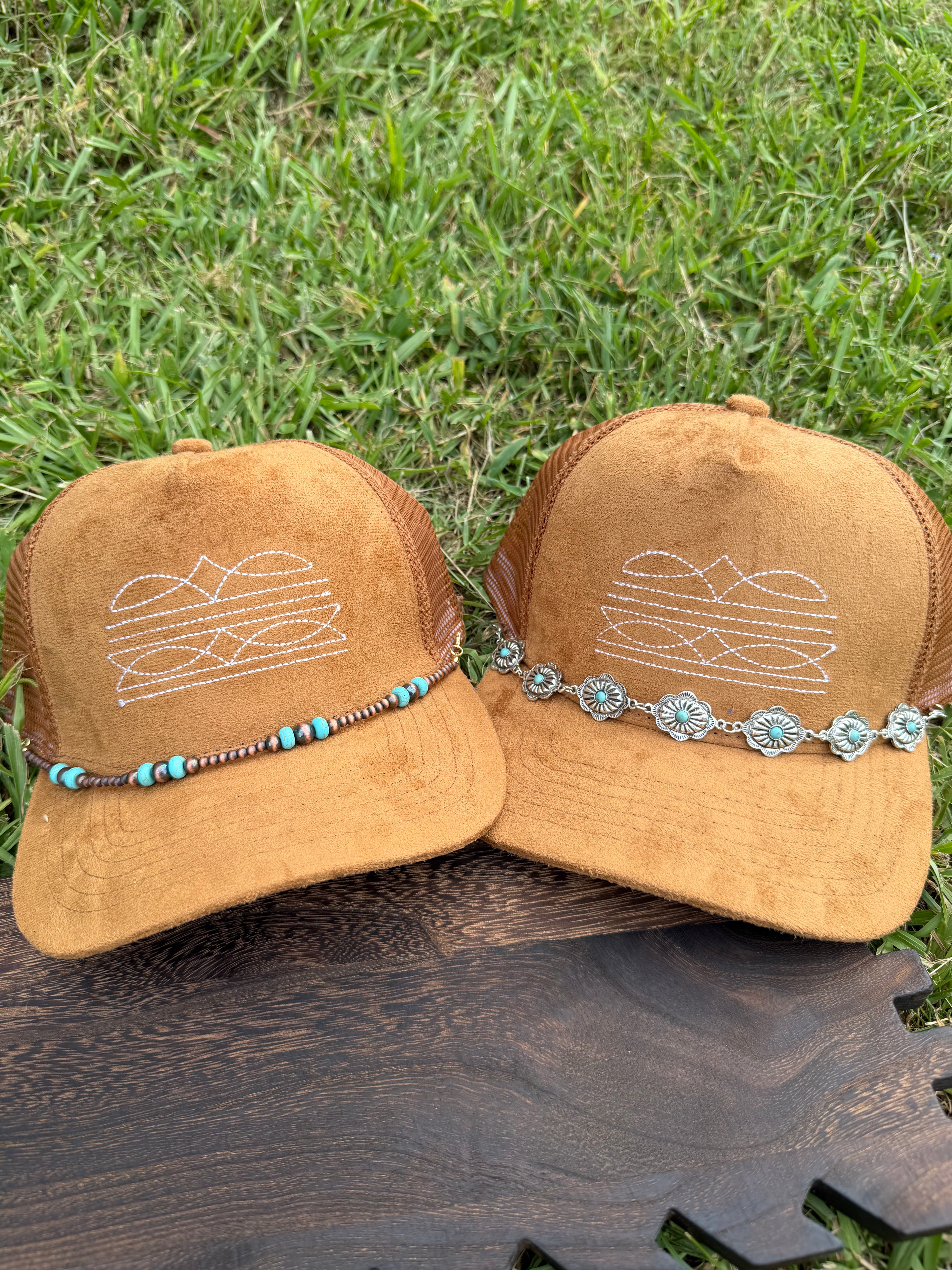 Boot stitch suede trucker hats 🔥🔥with accent