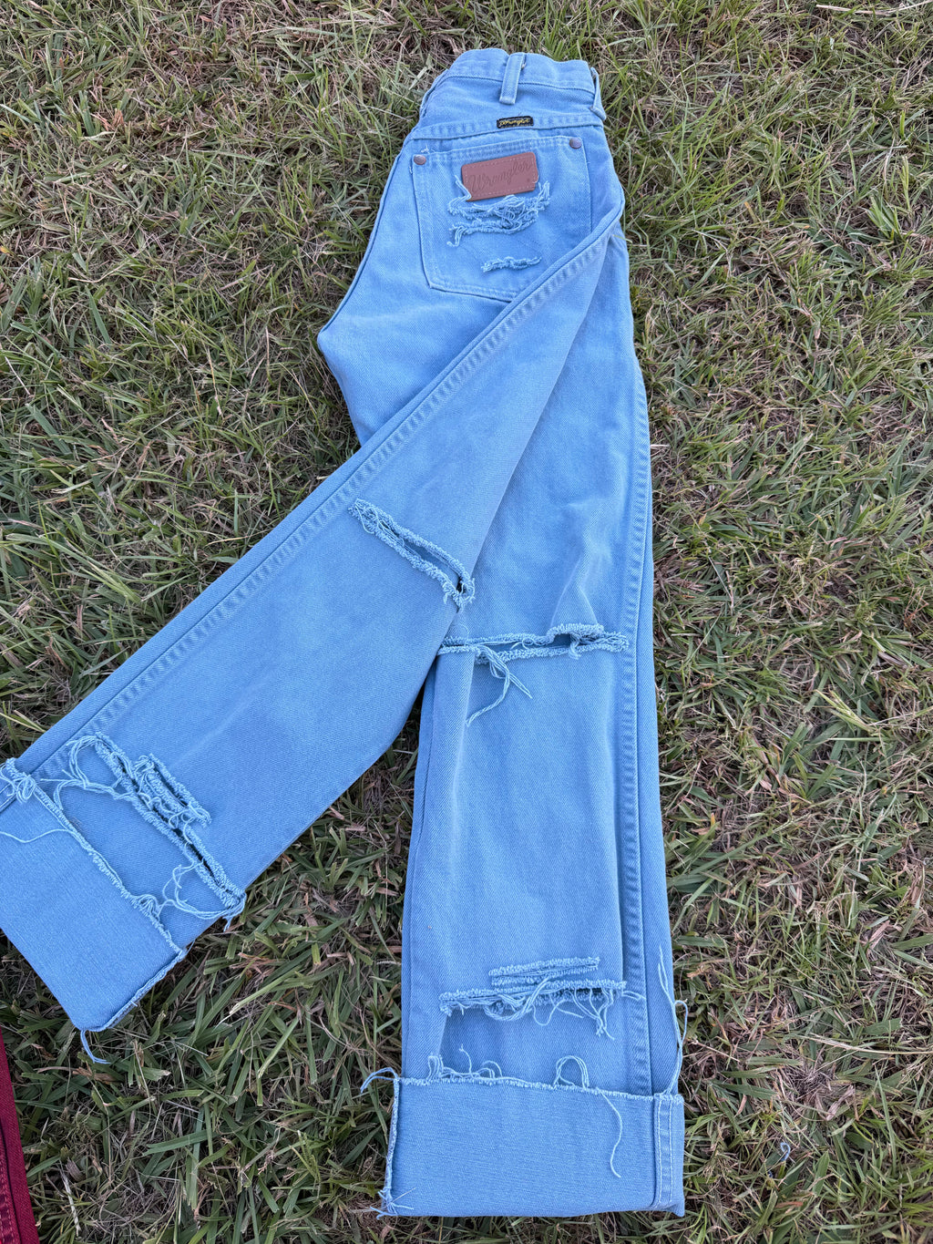 Vintage made in USA custom distressed Wrangler 🔥🔥