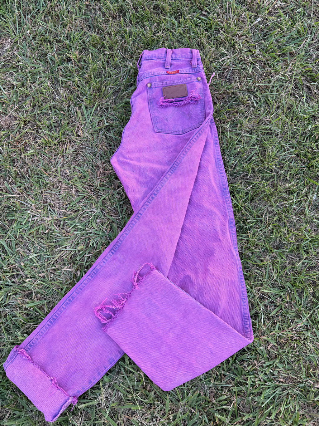 Custom distressed 🔥 Pink/Purple acid washed vintage wrangler