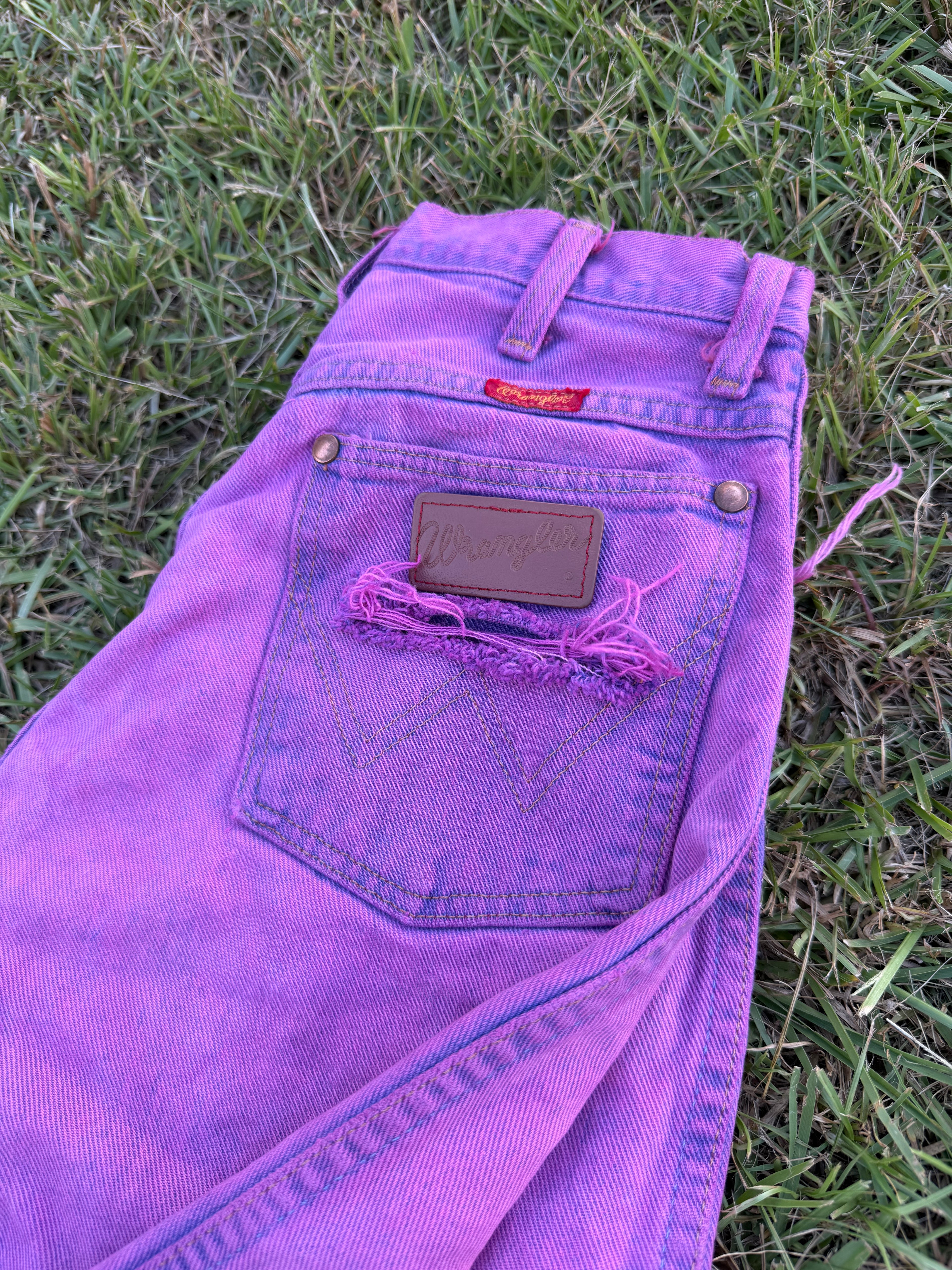 Custom distressed 🔥 Pink/Purple acid washed vintage wrangler