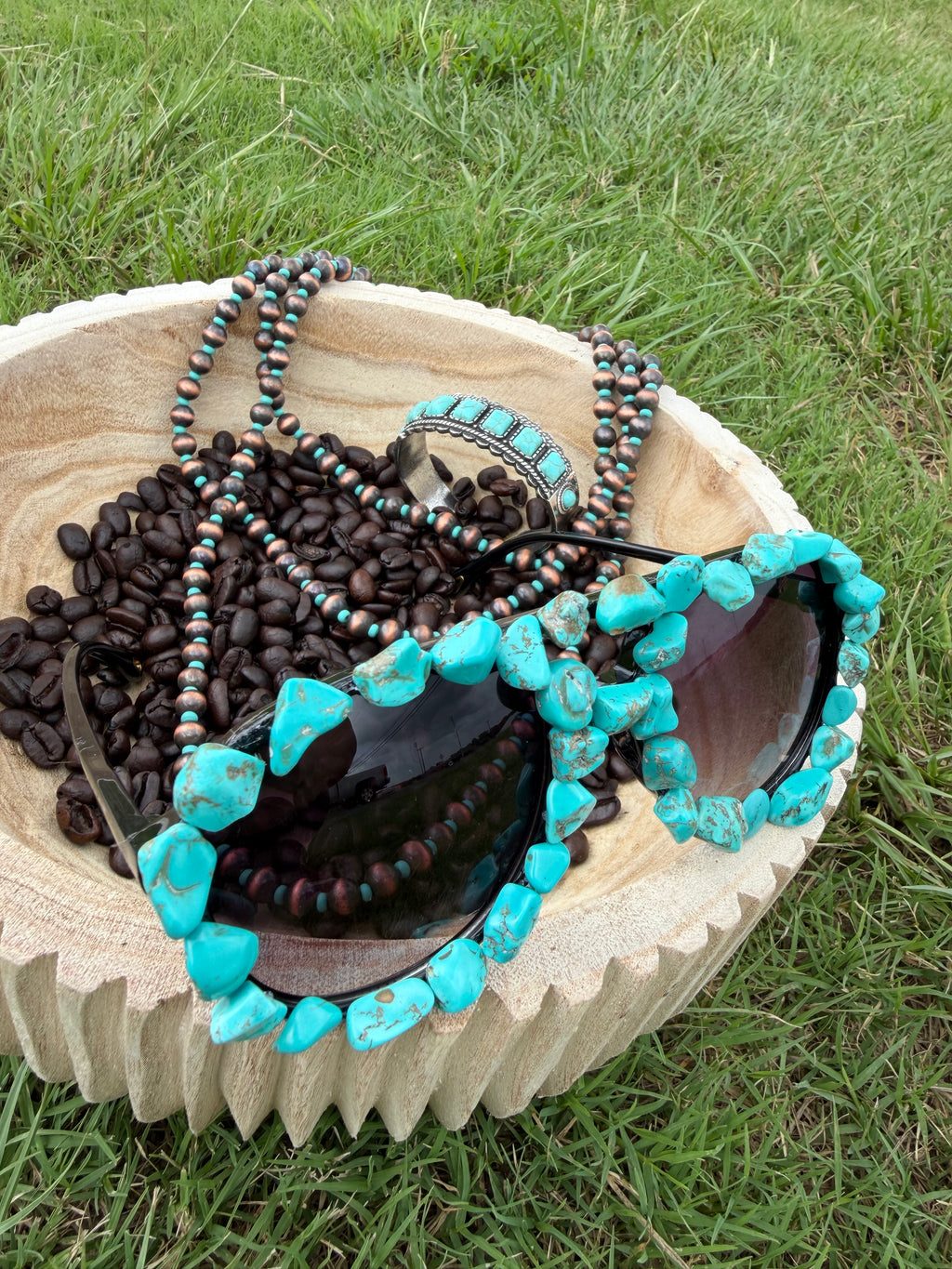 Stunning 🤩 ultra stoned turquoise sunnies 🦋