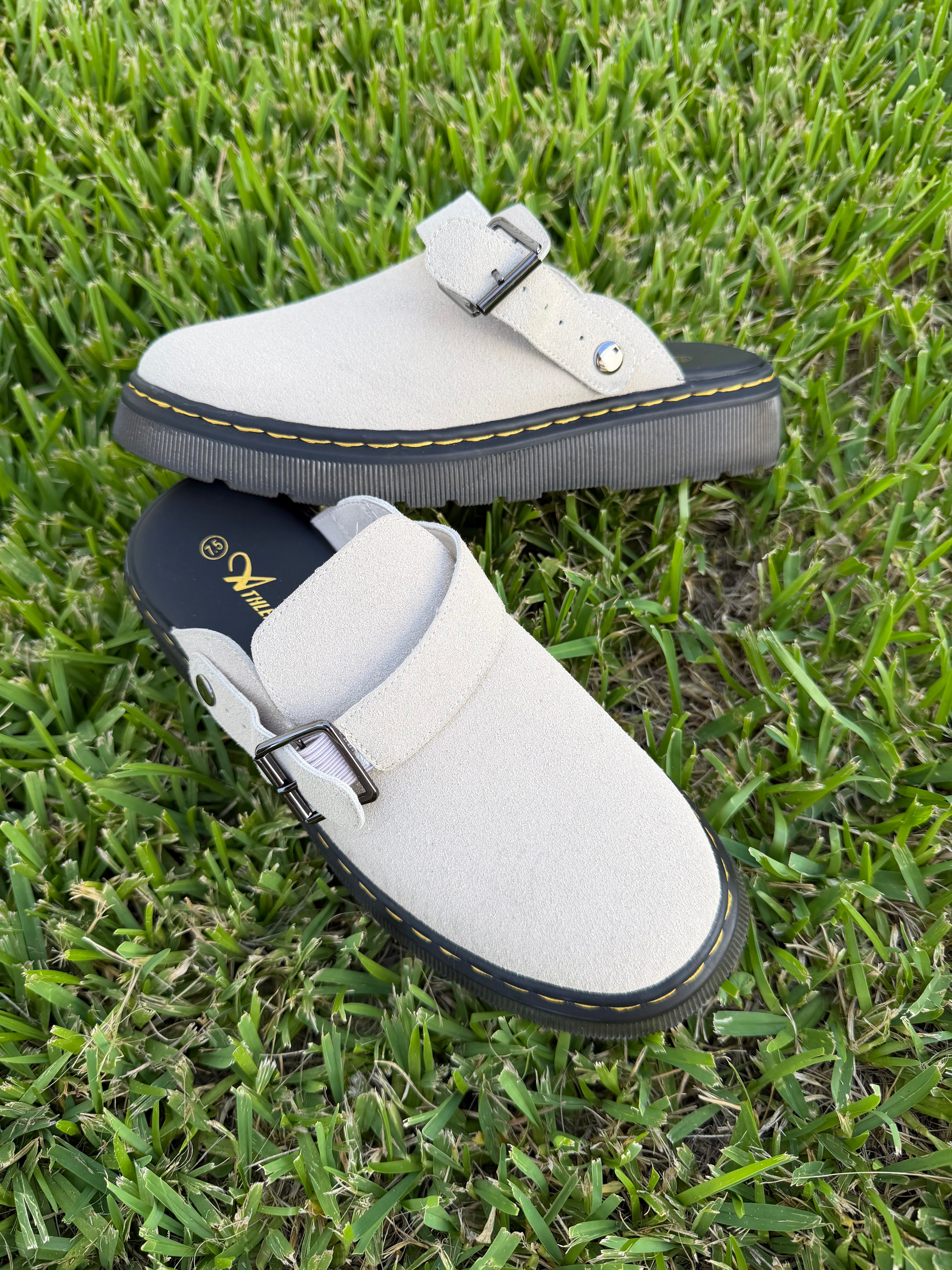 Mules 🤩 size 7.5