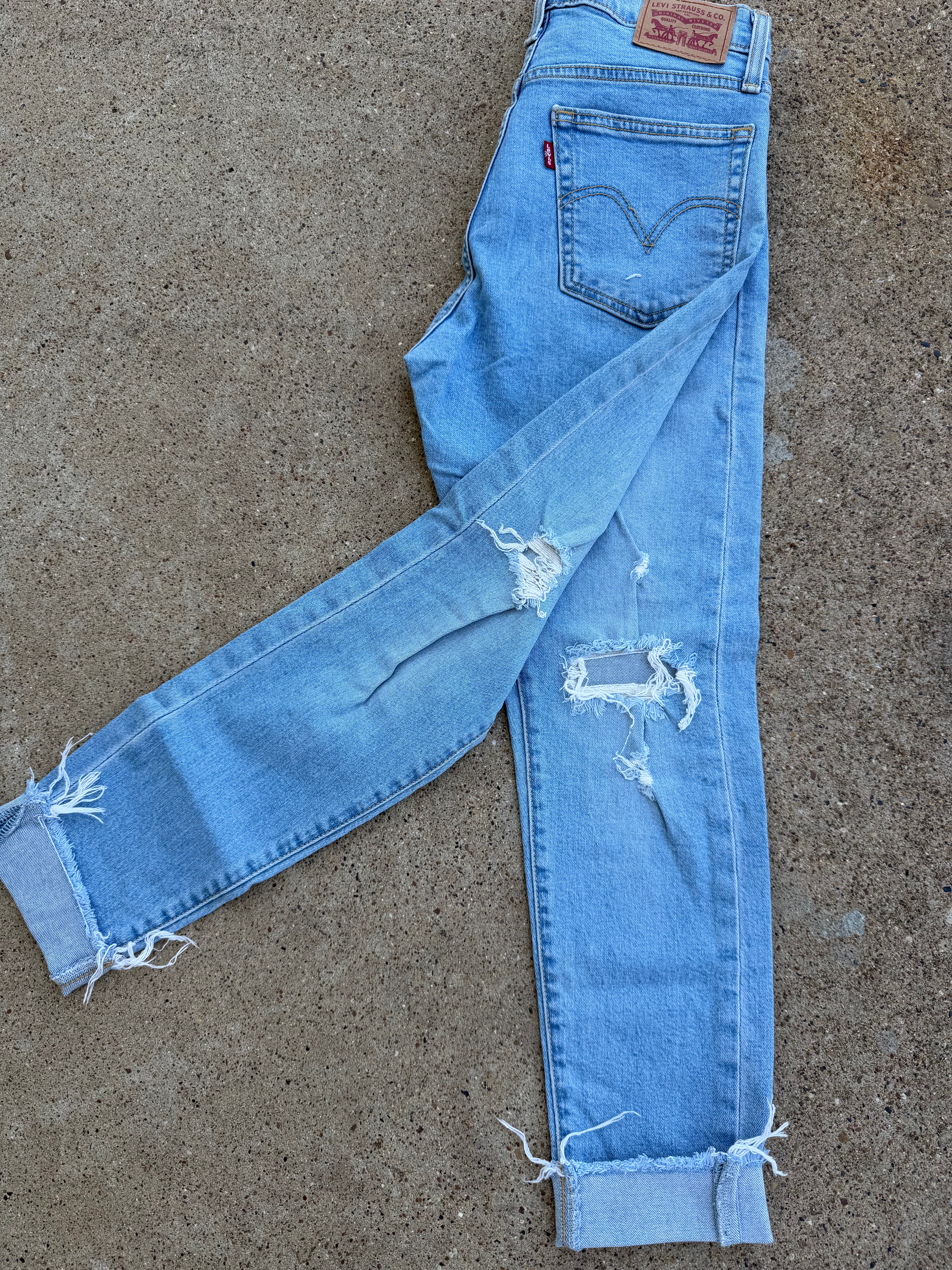 Custom distressed Levi’s size 28