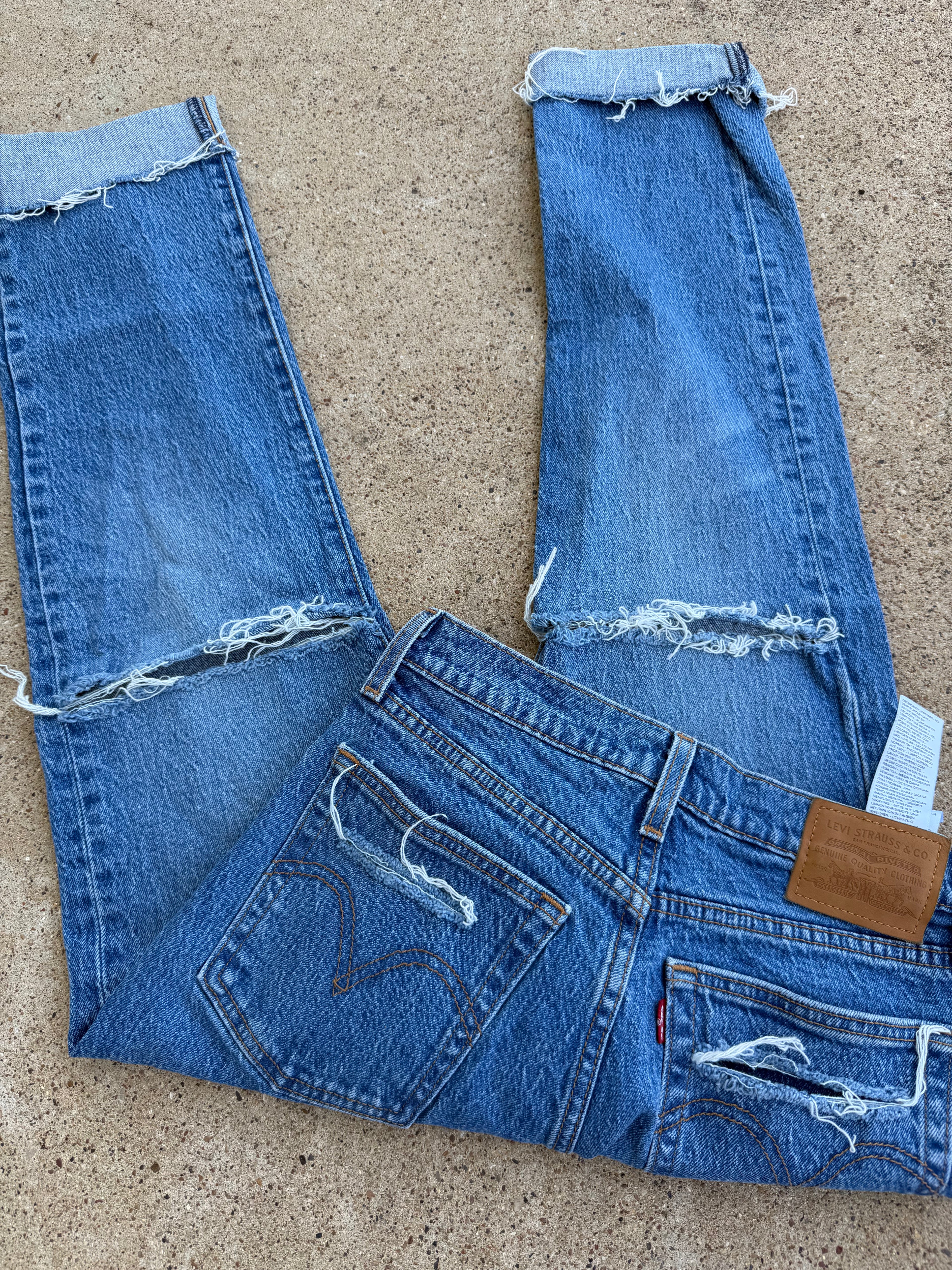Custom distressed Levi’s size 25