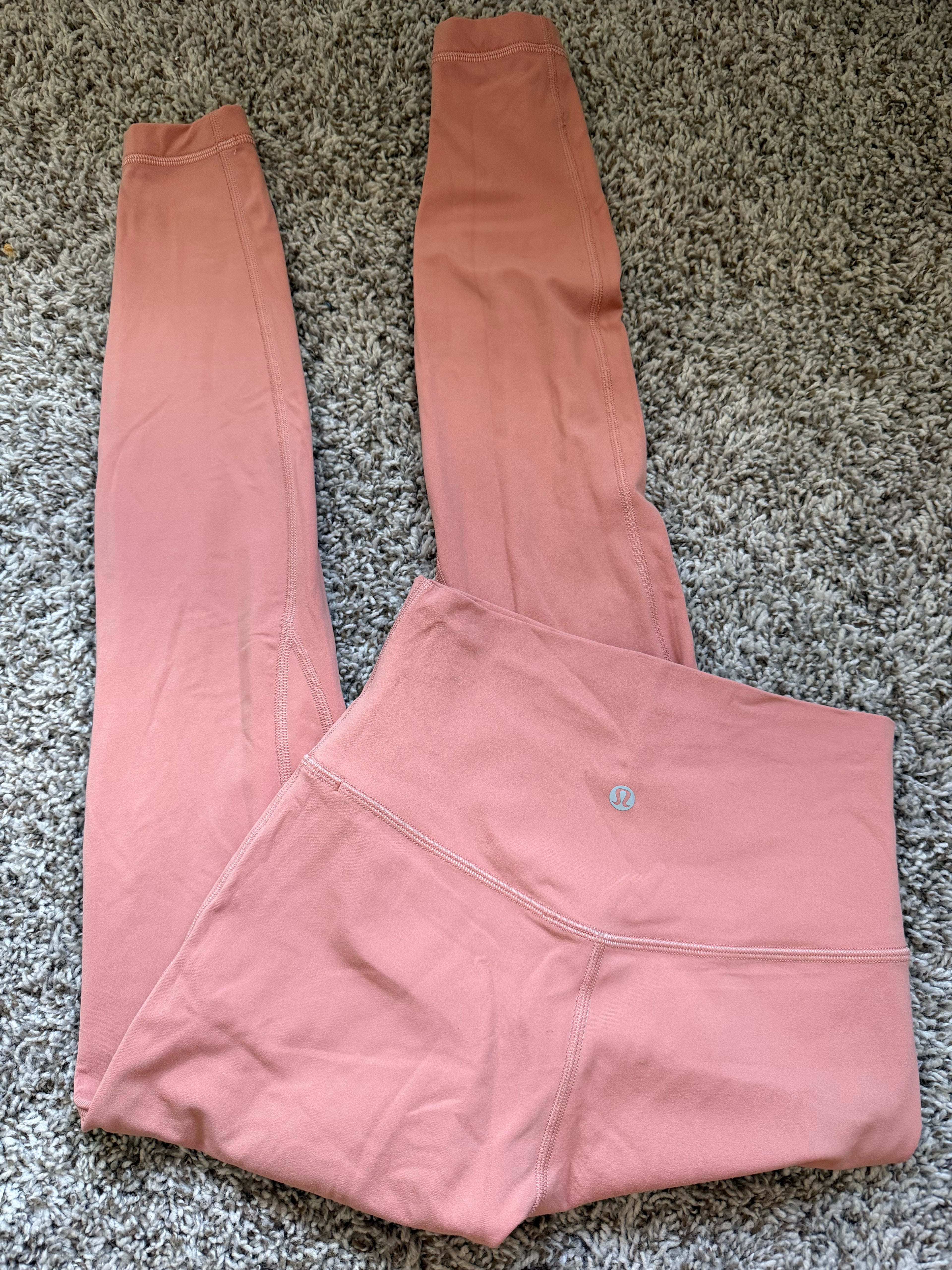 Lulu lemon size 4