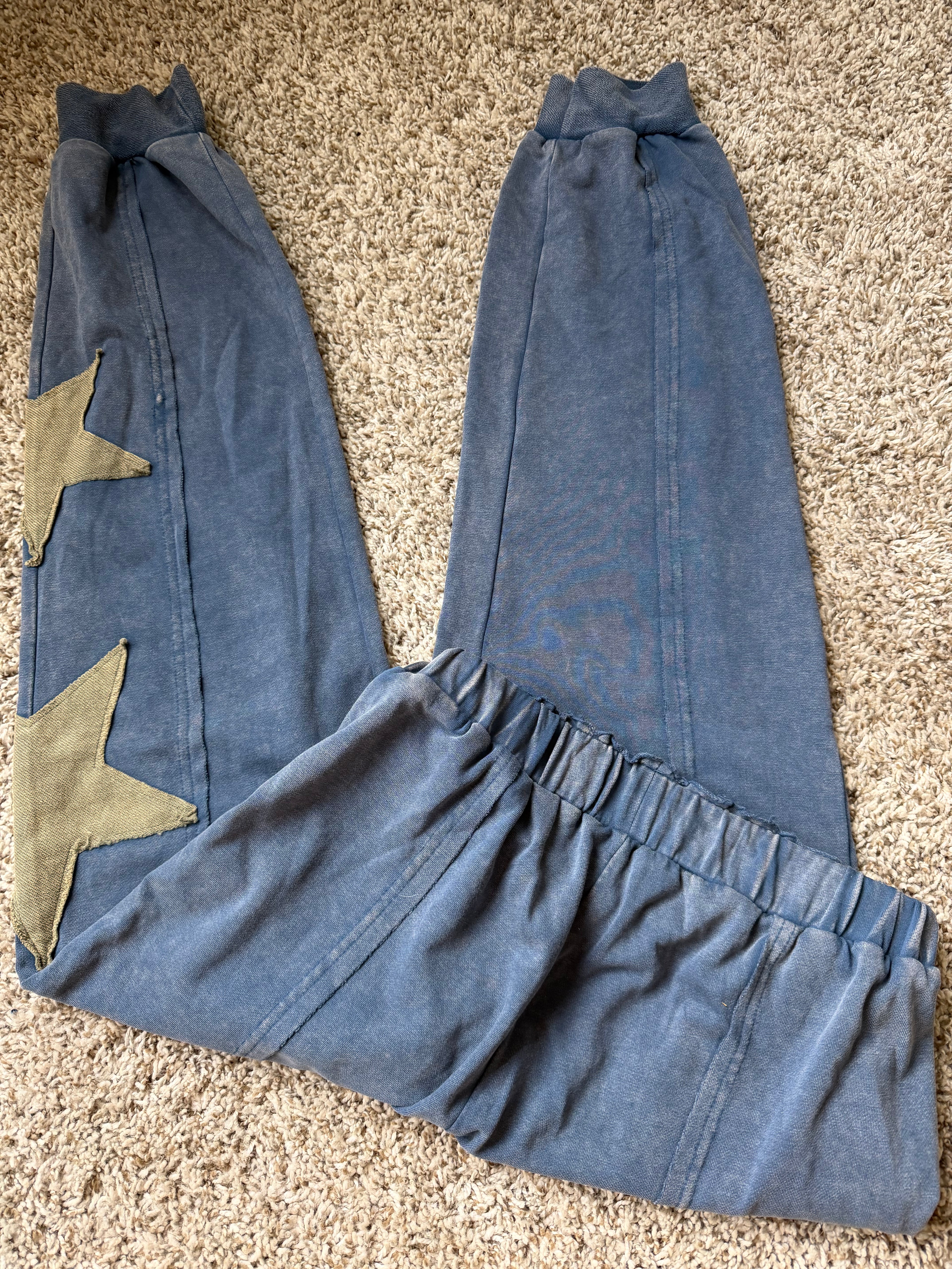 Boutique acid washed joggers (s)
