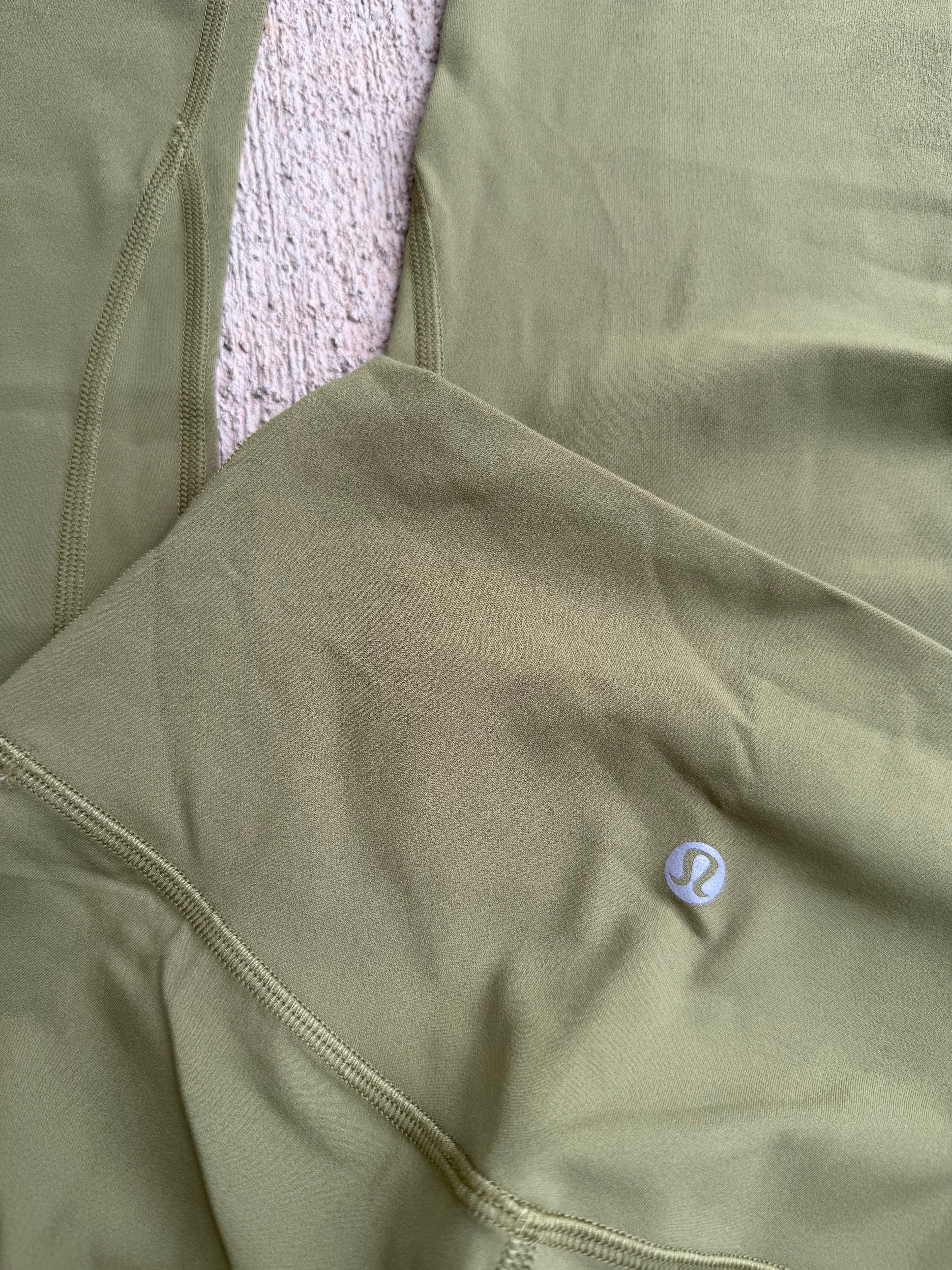 Lulu lemon leggings size 4