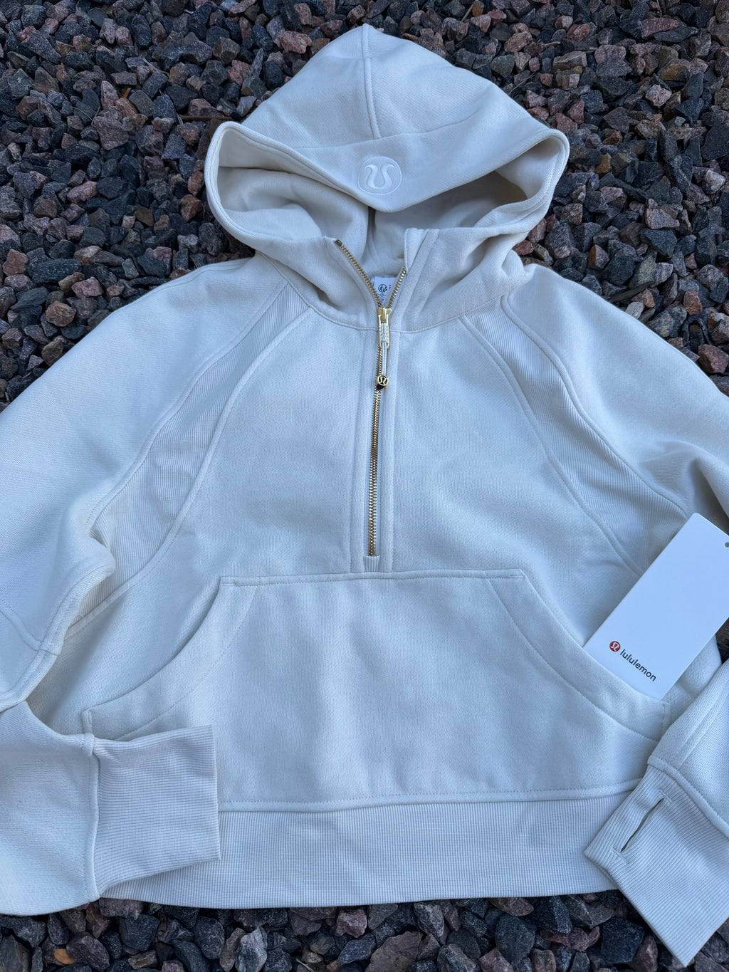 Stunning nwt Lulu oversized half zip scuba with gold detail 🤩🔥 xs/s