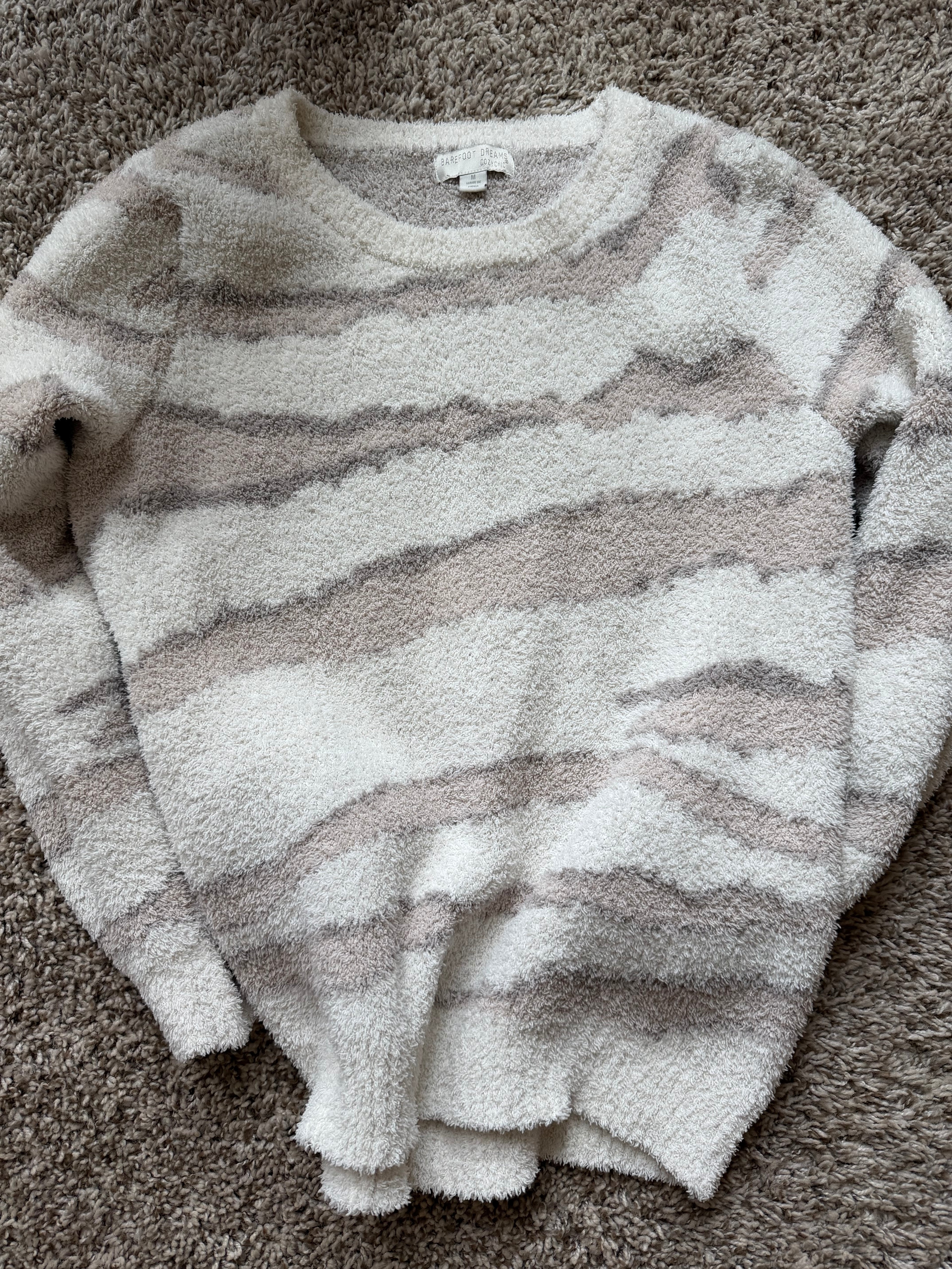 Barefoot dreams cozy chic sweater medium