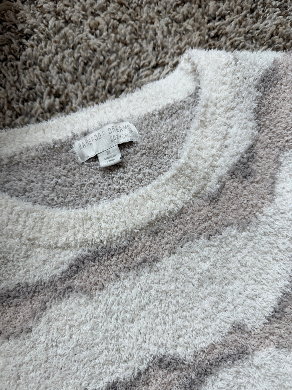 Barefoot dreams cozy chic sweater medium