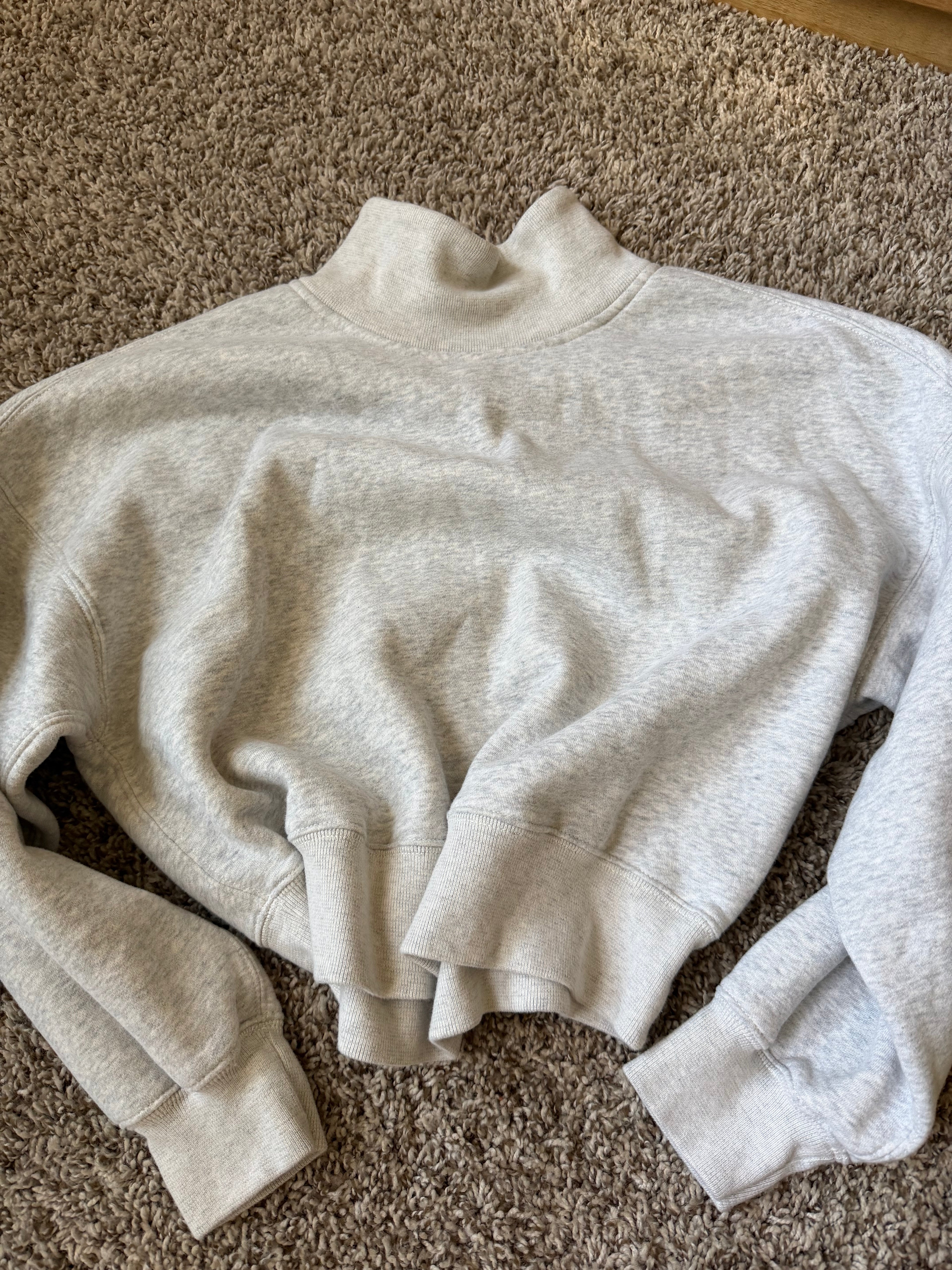 Abercrombie cropped (soft collection) mock neck style crew small