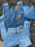 Custom distressed Levi’s 🔥