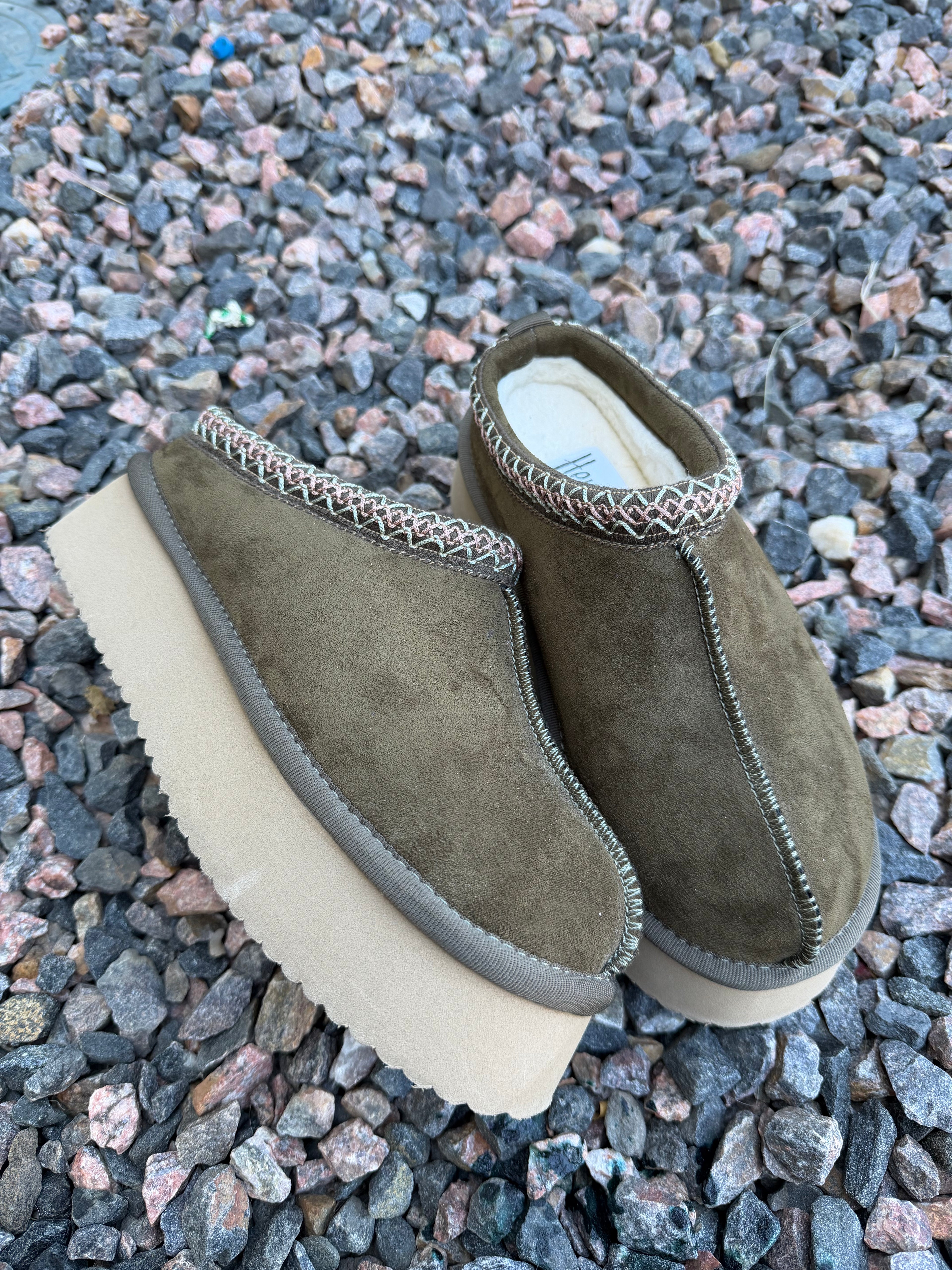 Olive green platform Corkys size 8