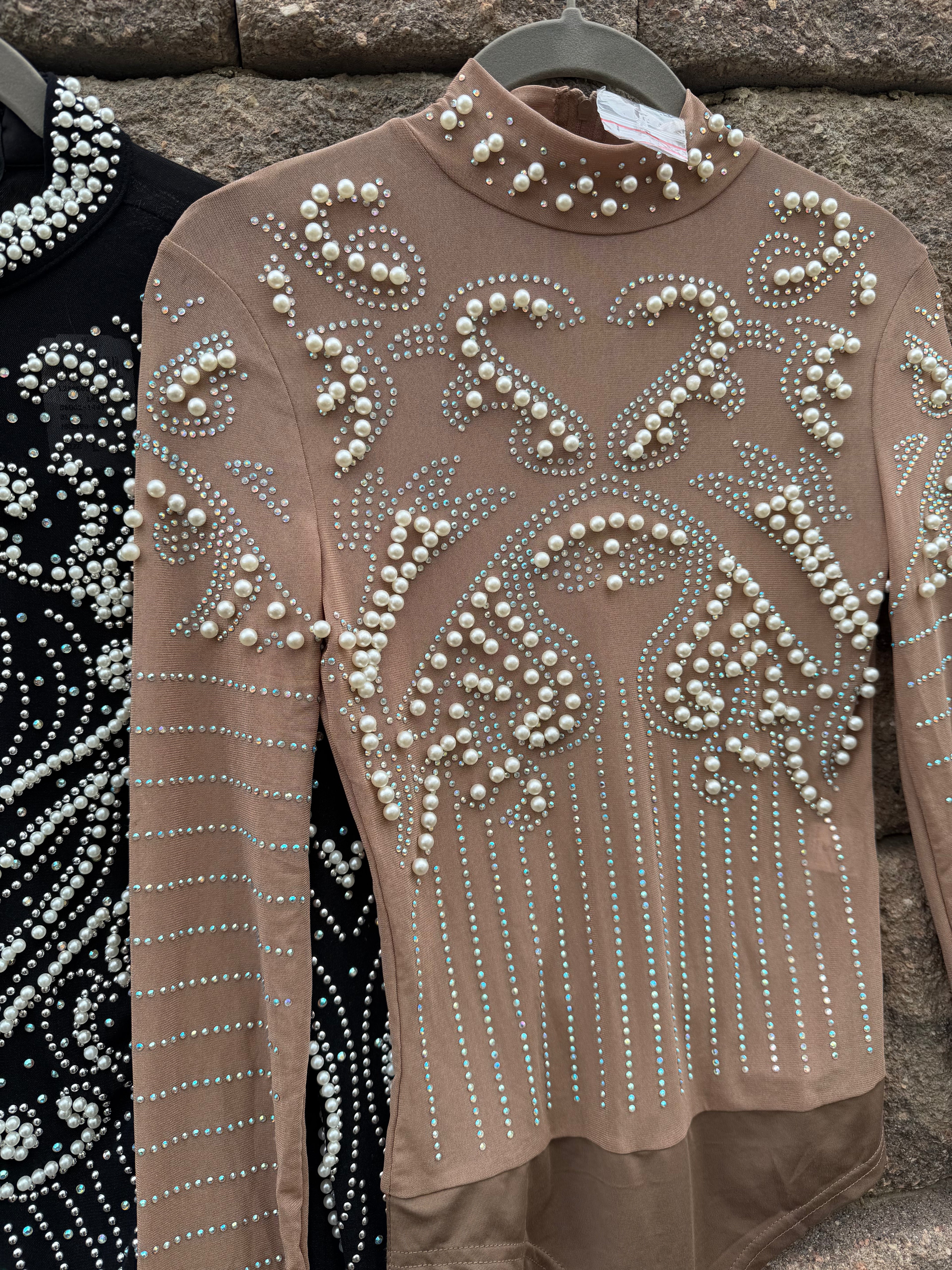 Stunning 🤩 mesh body suits (S & L)