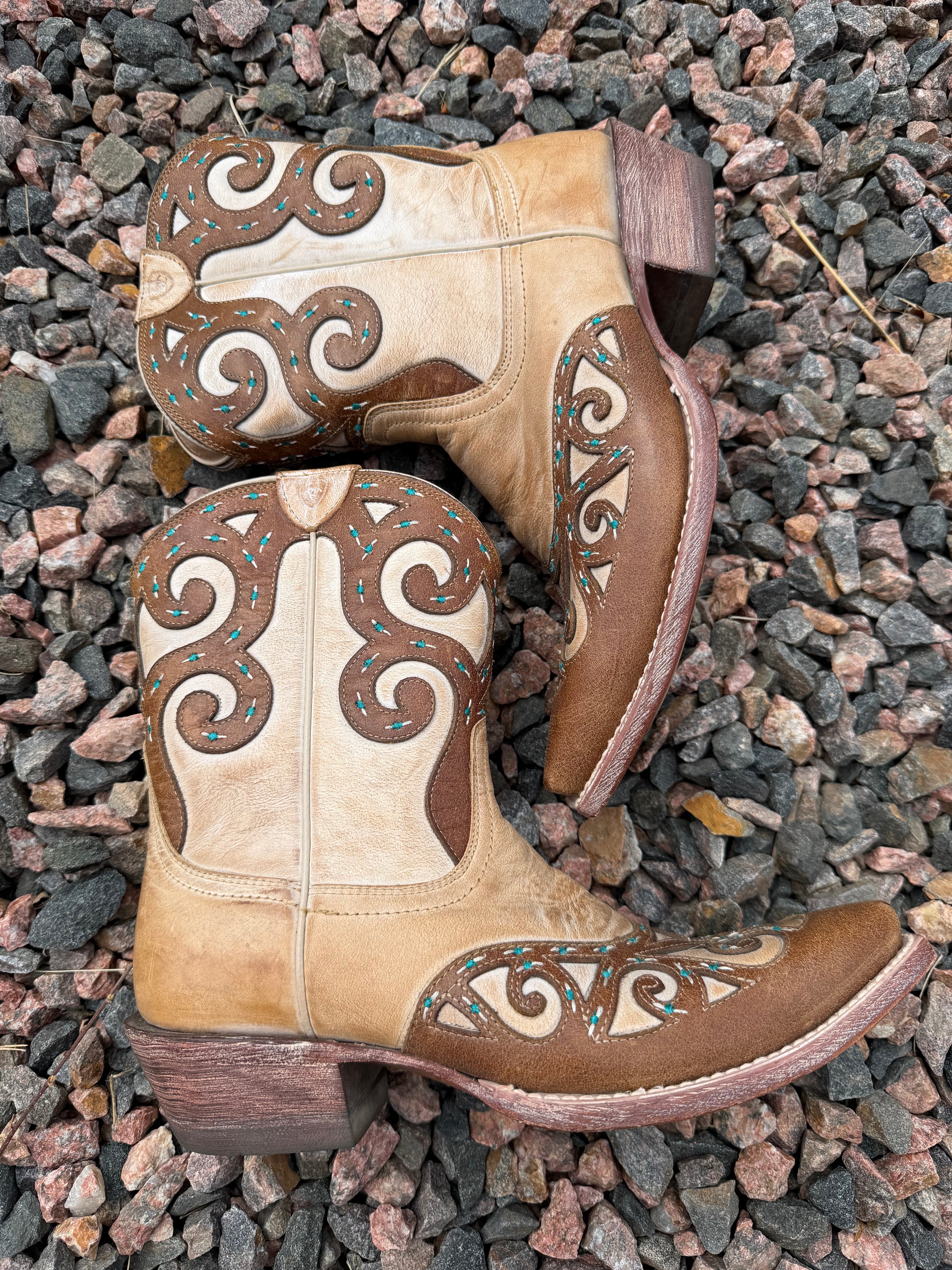Stunning 🤩 Ariat RIO boots (7b)