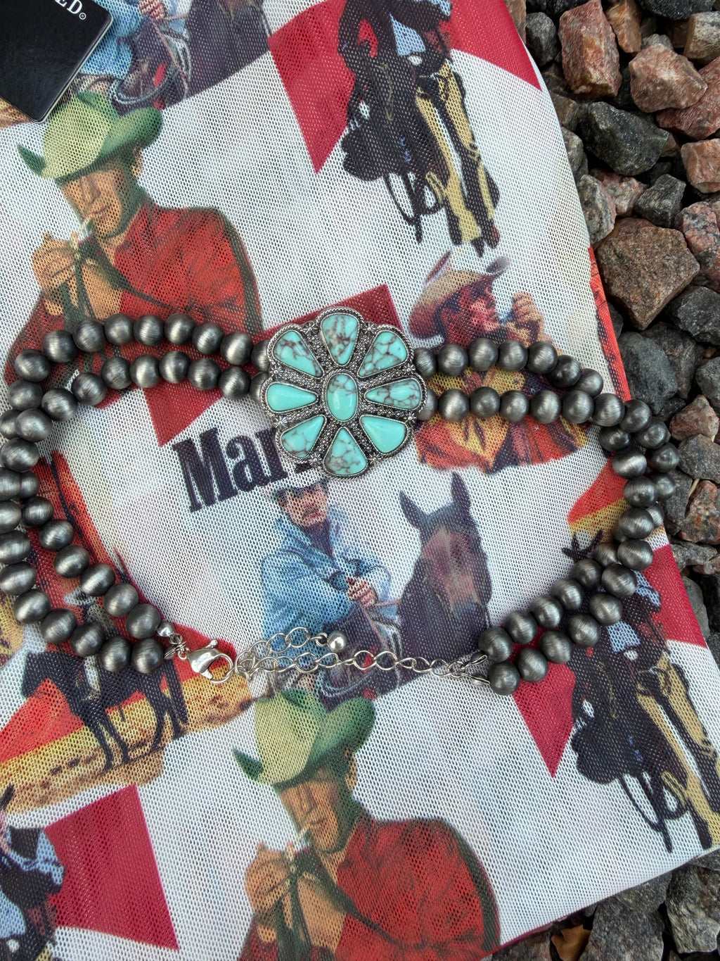 Stunning 🤩 faux Navajo pearl choker