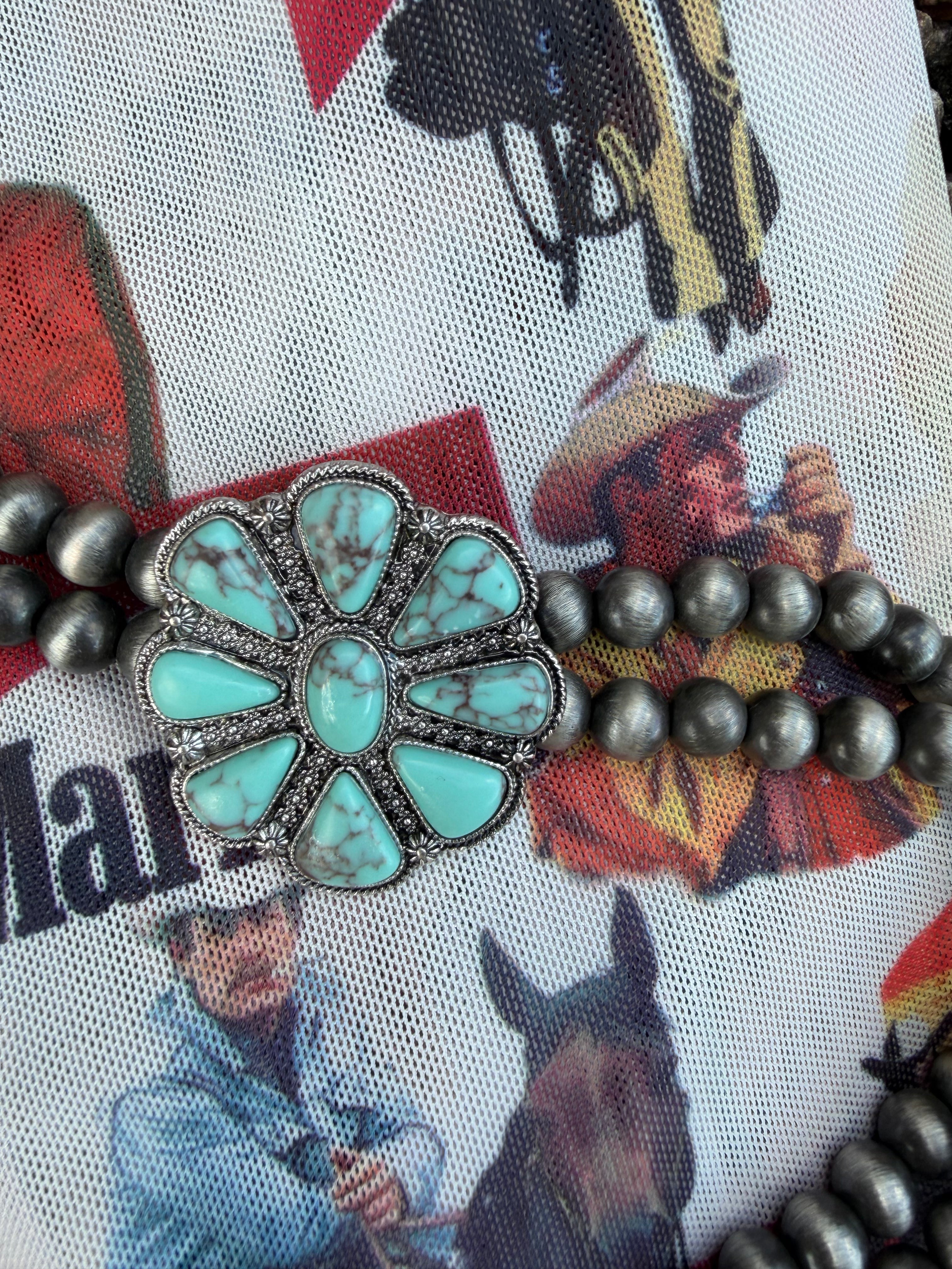 Stunning 🤩 faux Navajo pearl choker