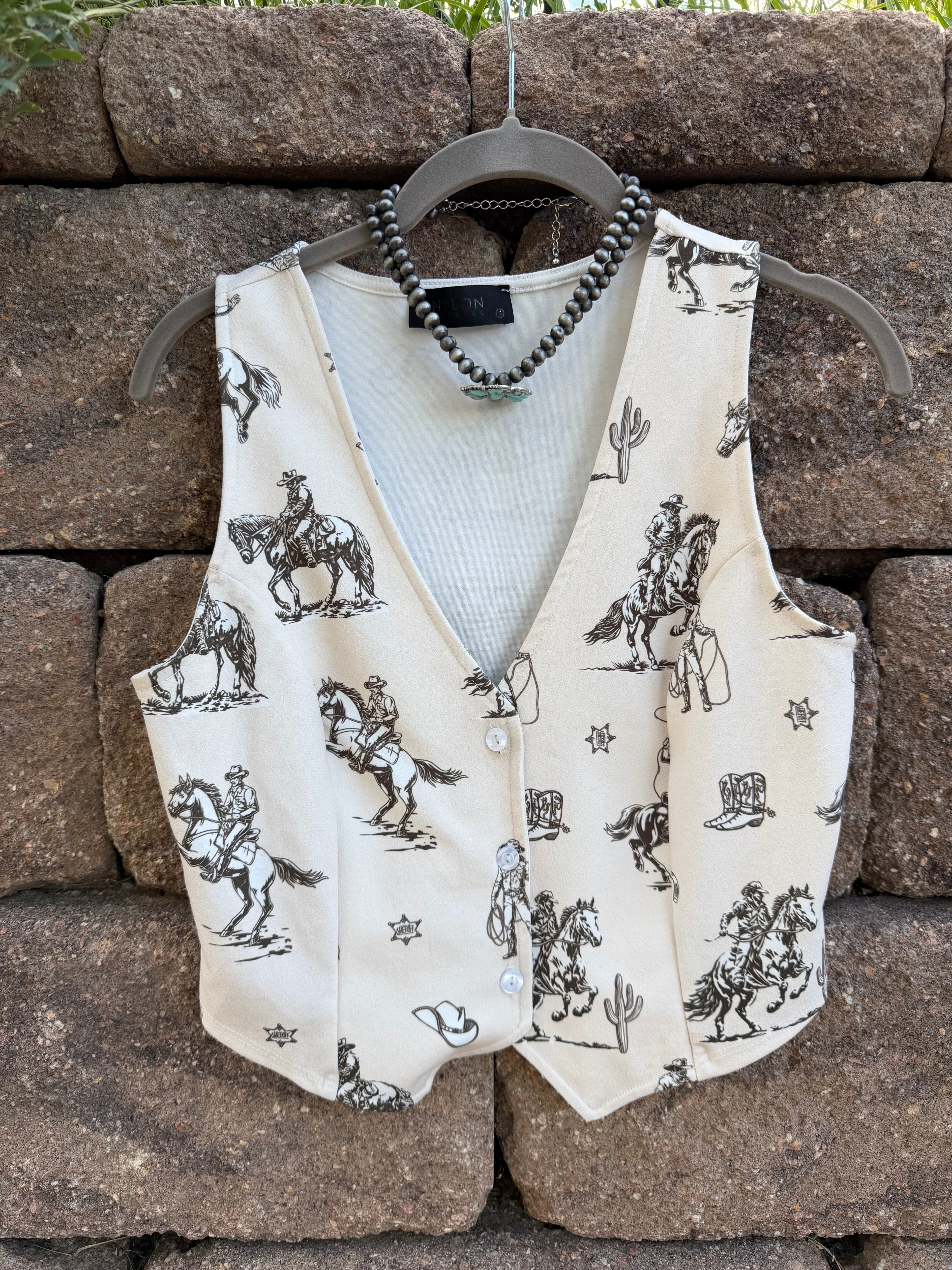 Western vest 🥰 fits small/medium