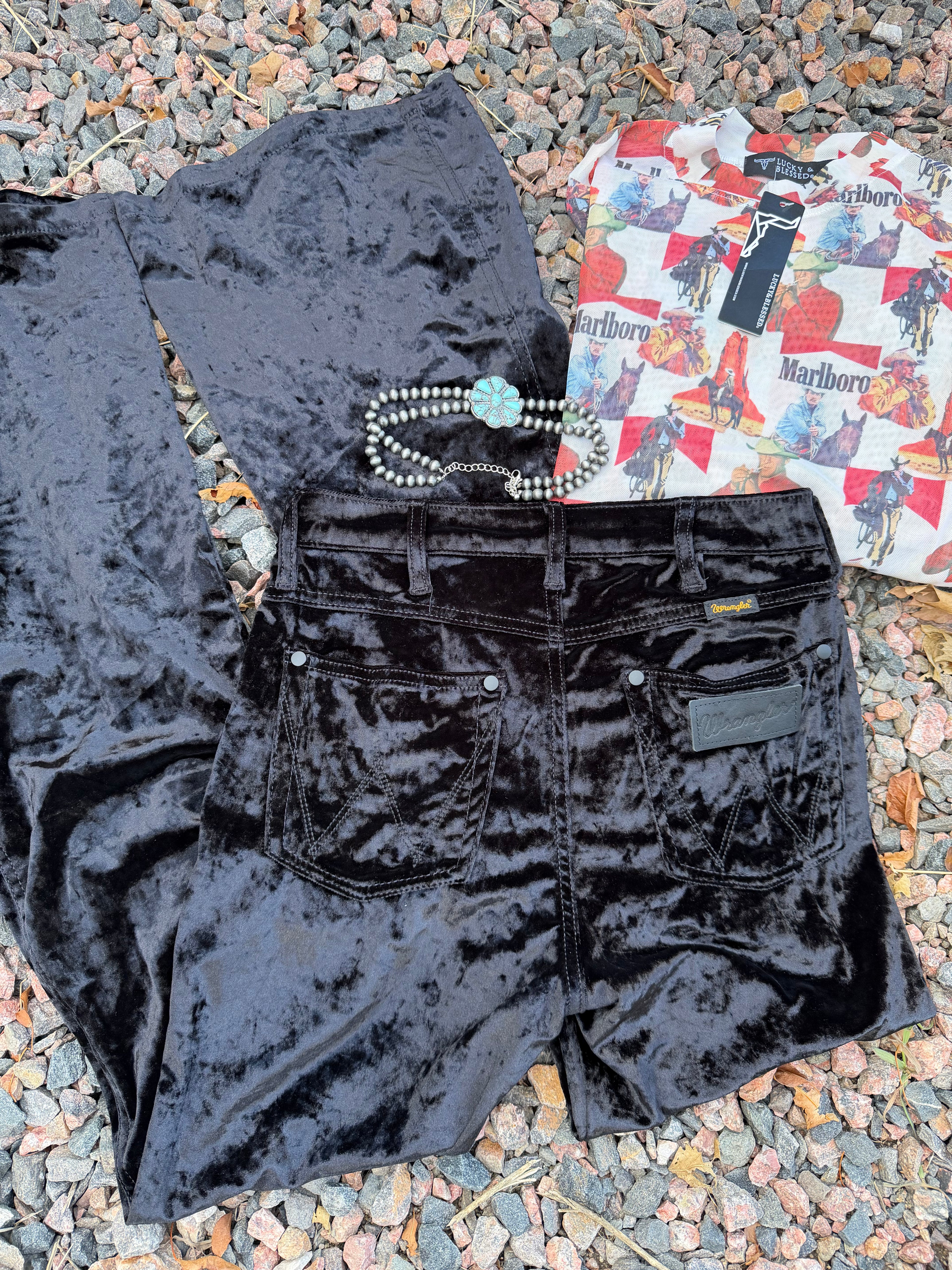 Stunning 🤩 crushed velvet highrise flares size 26/34