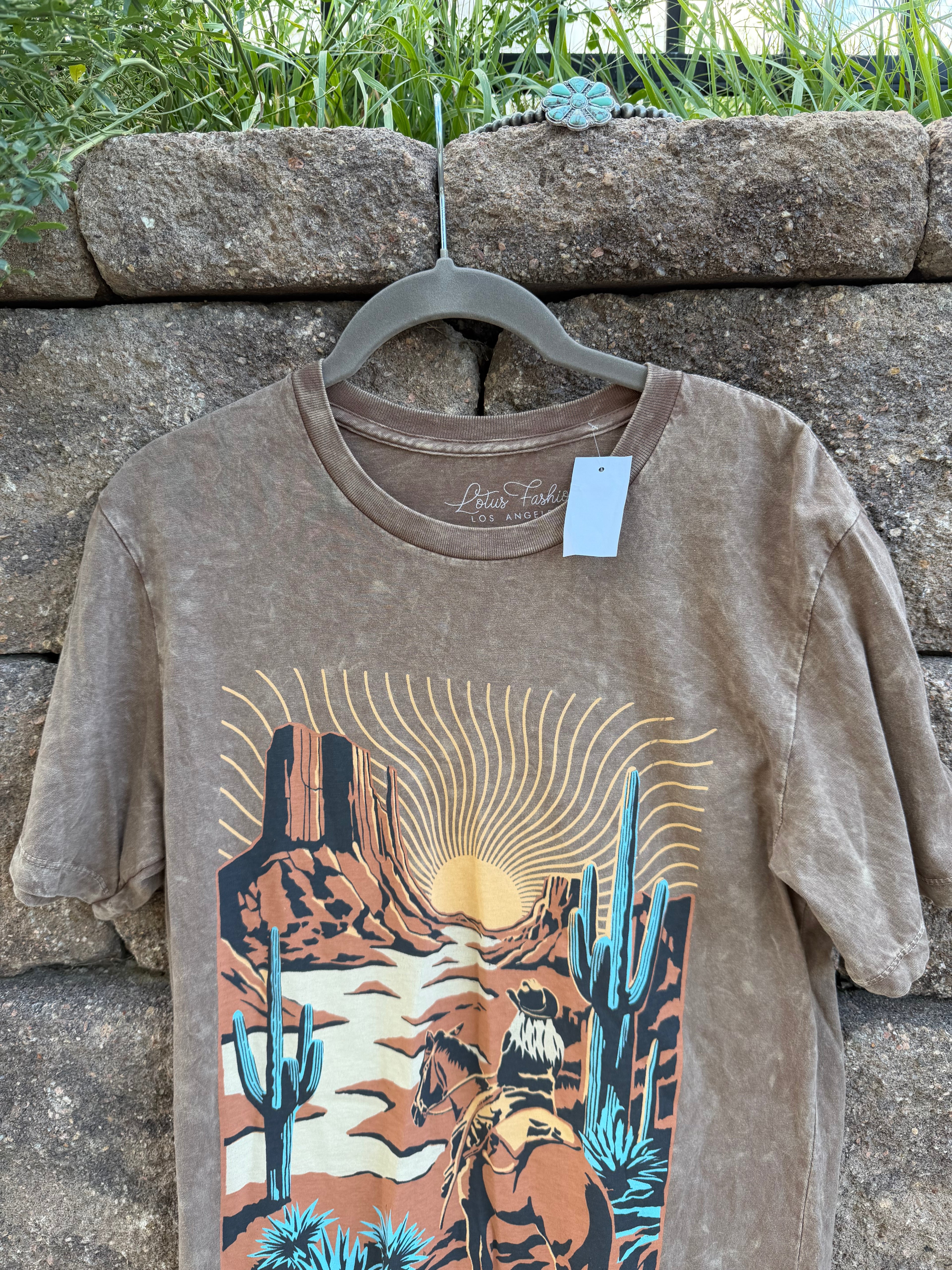 Western sunset tee 🔥 small