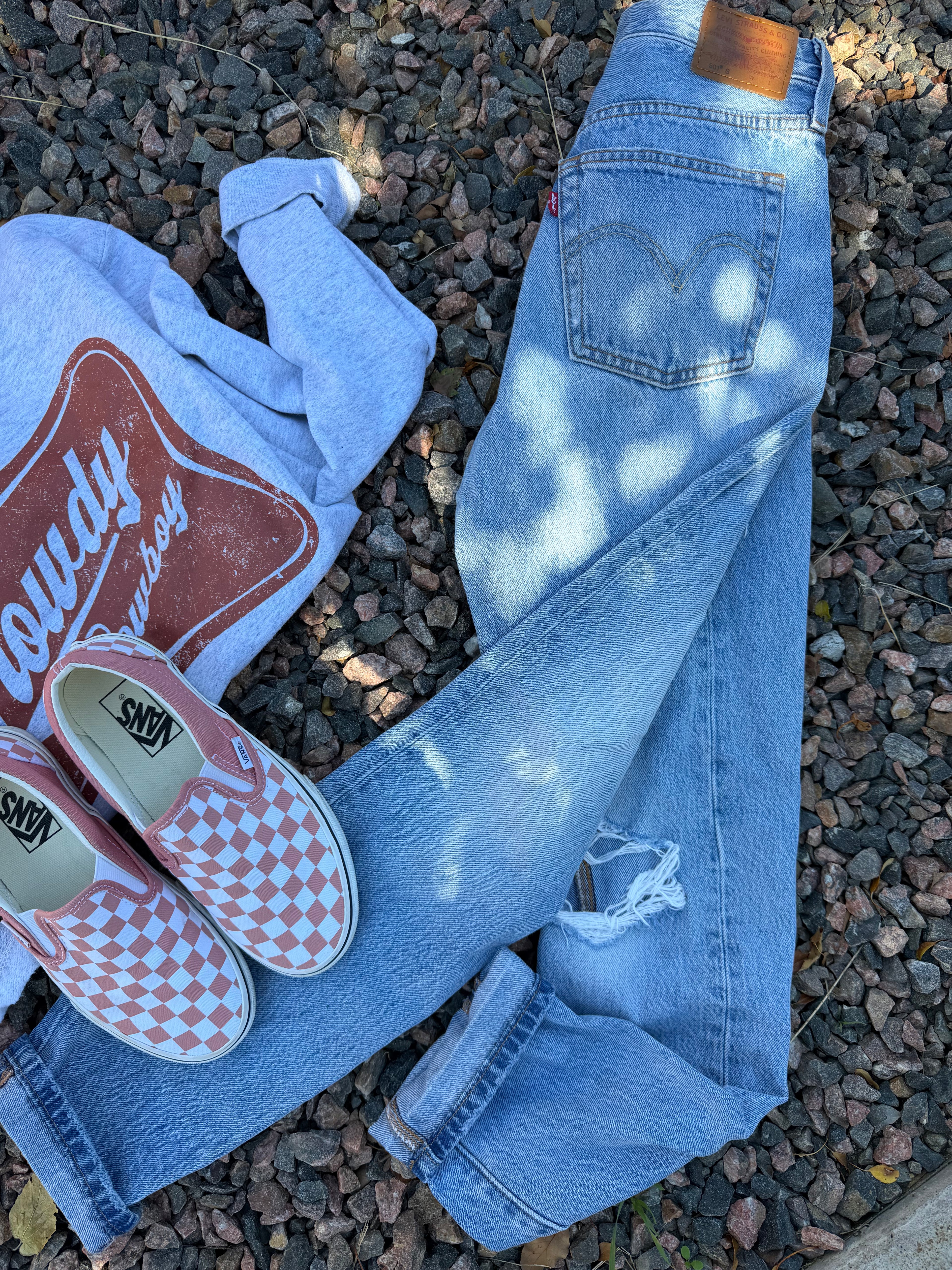 Custom distressed Levi’s 27