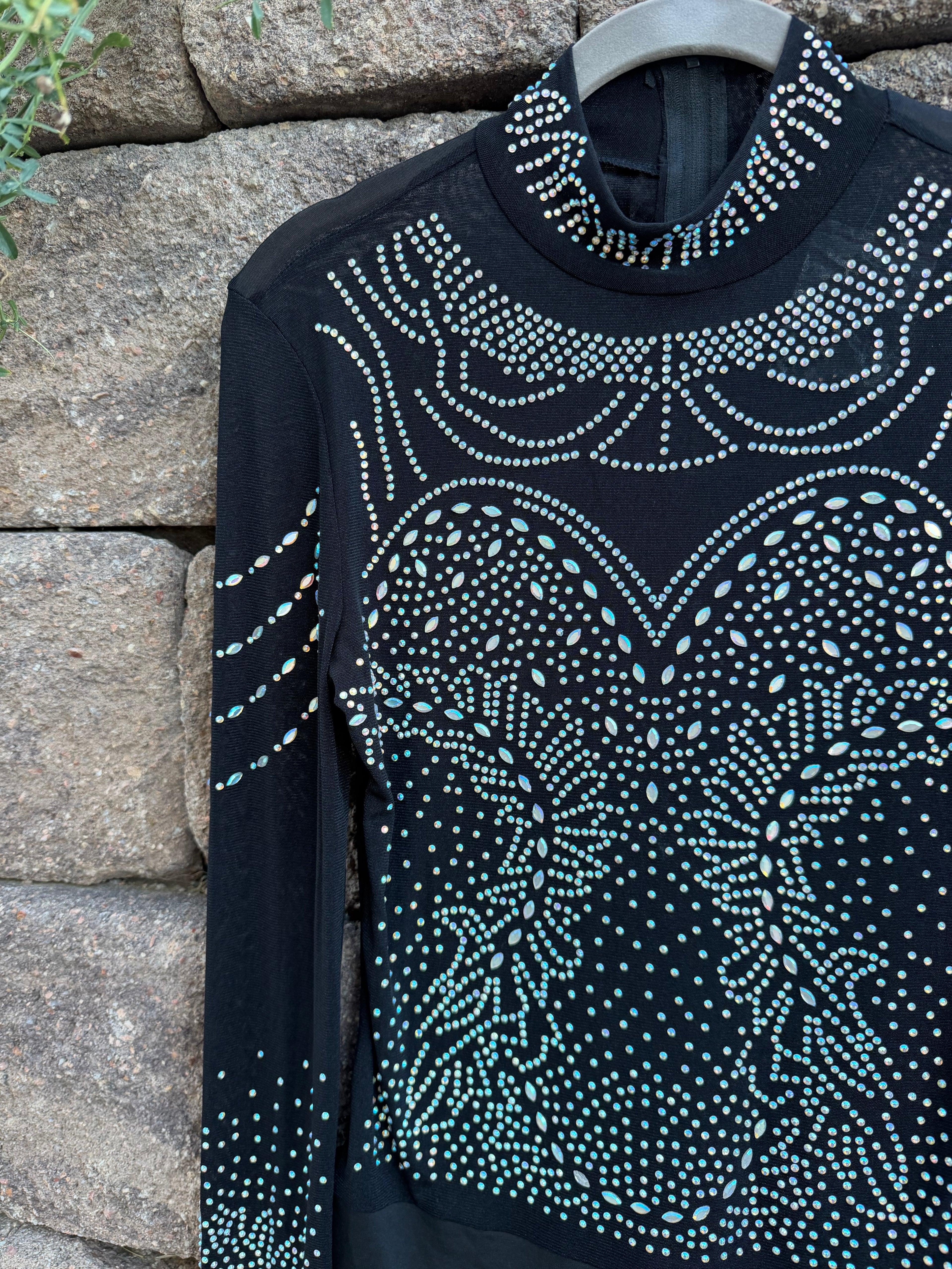 Stunning beaded mesh bodysuit 🪩🤩 medium