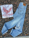 Custom distressed Levi’s 🔥🤩 size 27