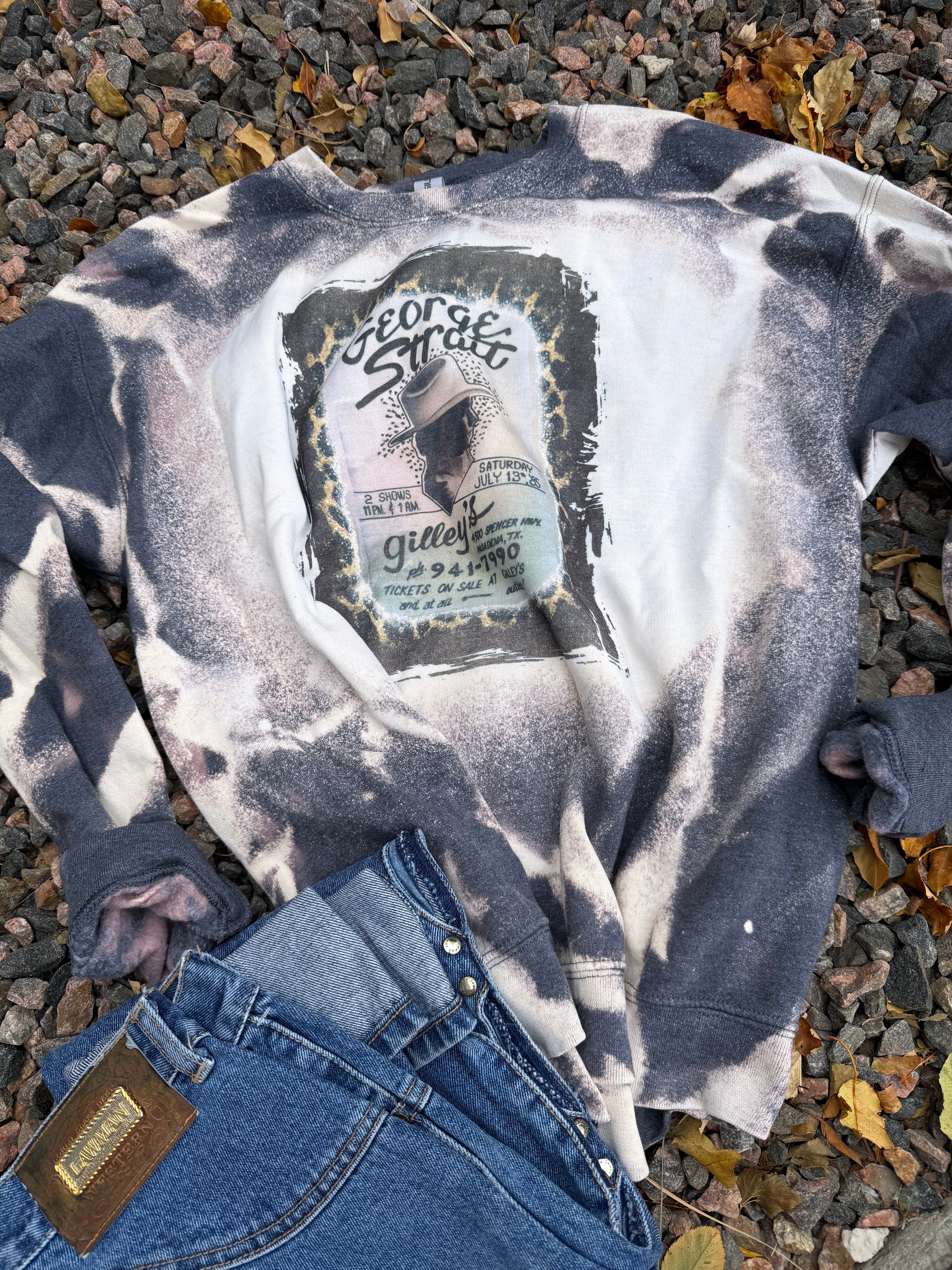 Custom acid washed George straight crew large 🔥