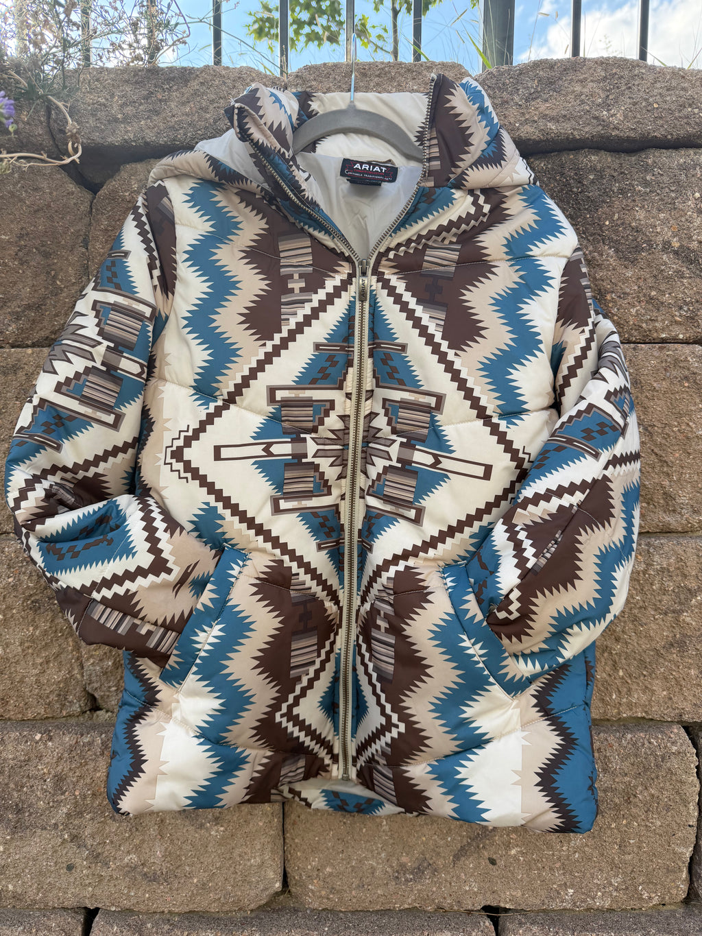 Ariat Women's Chimayo Print Hooded Puffer Jacket 🔥 Small