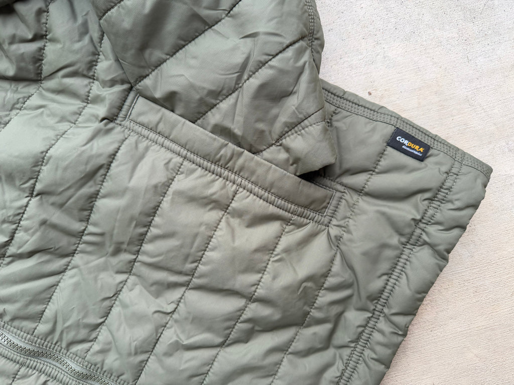 Men’s hunter green Ariat insulated jacket 🔥 Large