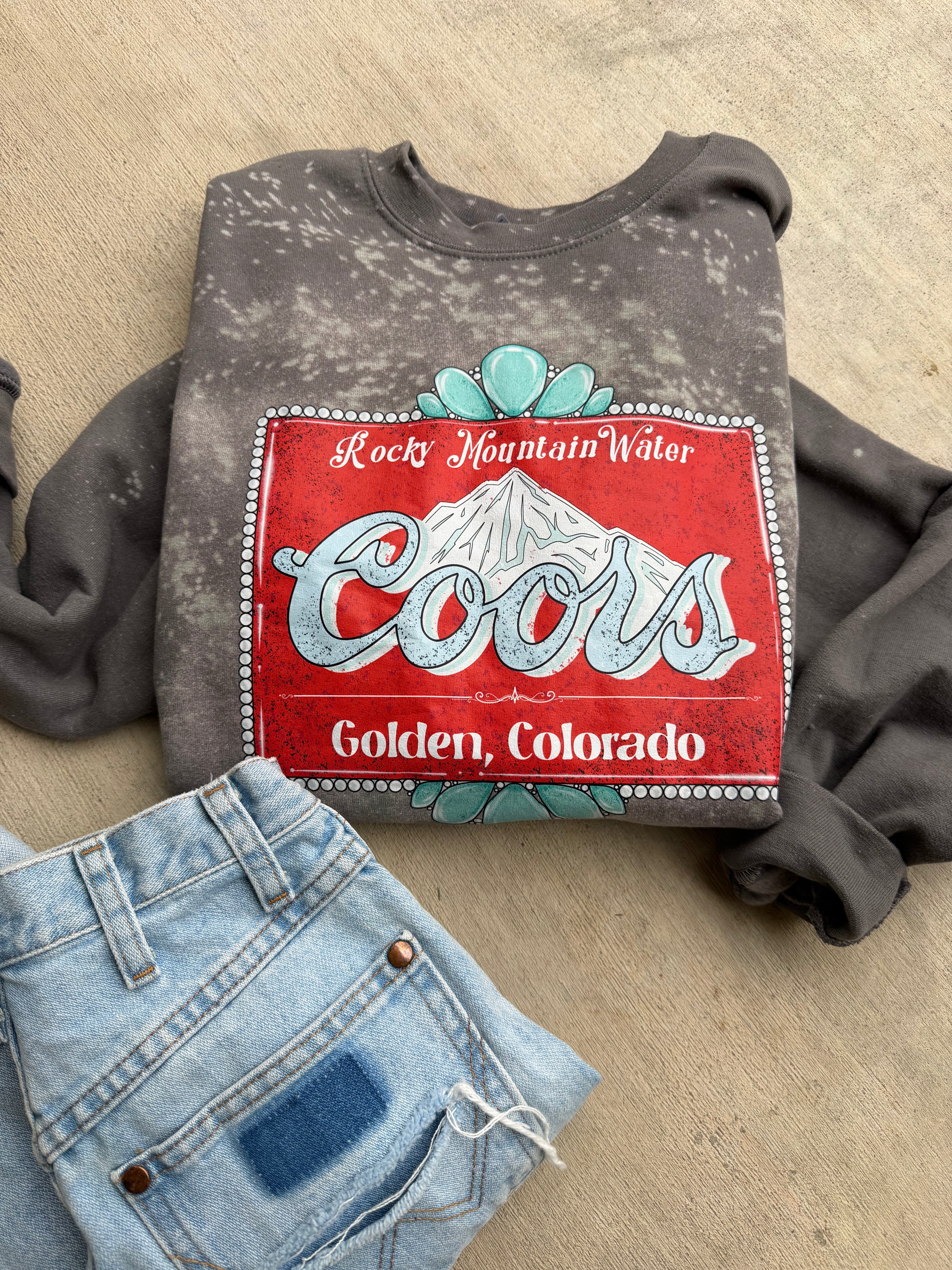 Custom acid washed Coors crew 🦋🪩 medium
