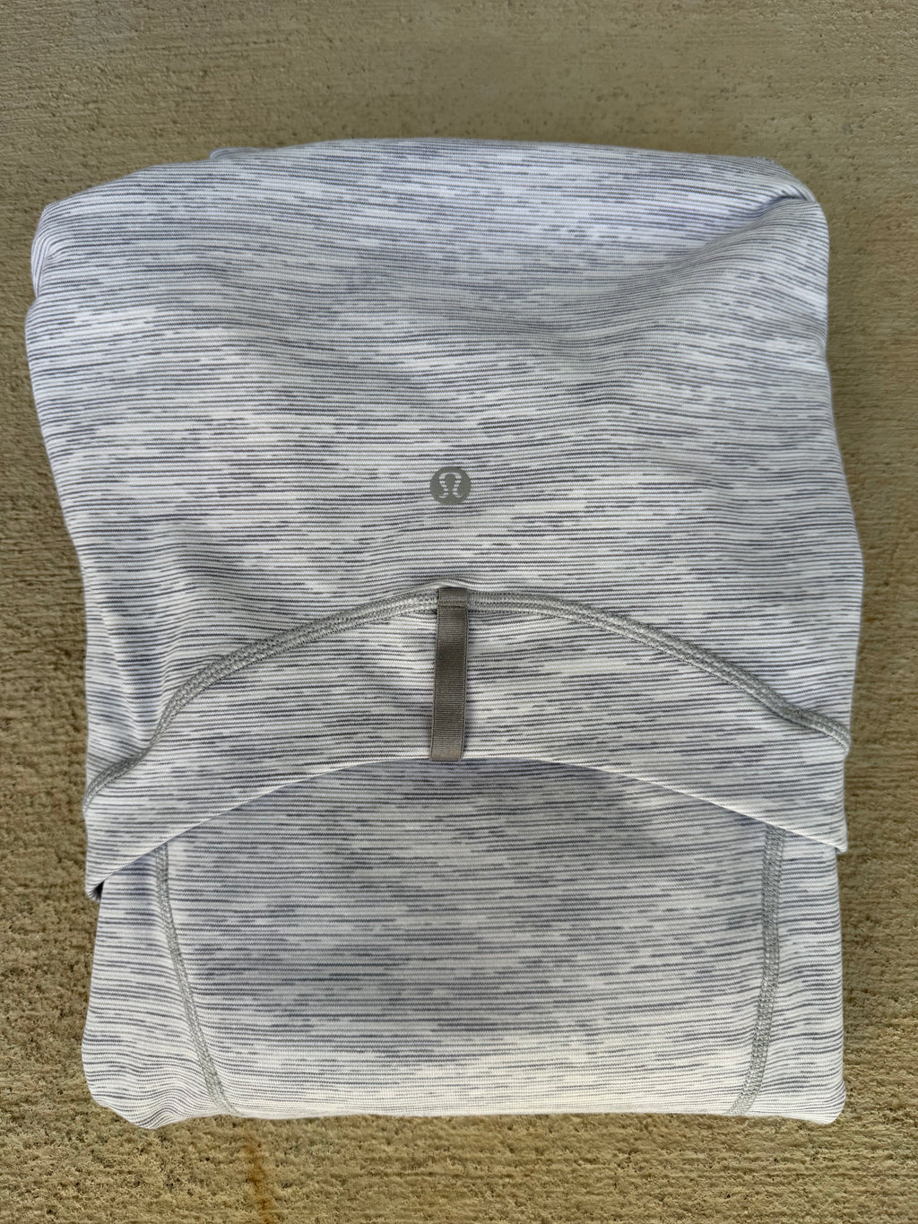 Acid washed gray 🔥 Lulu lemon define jacket size 6